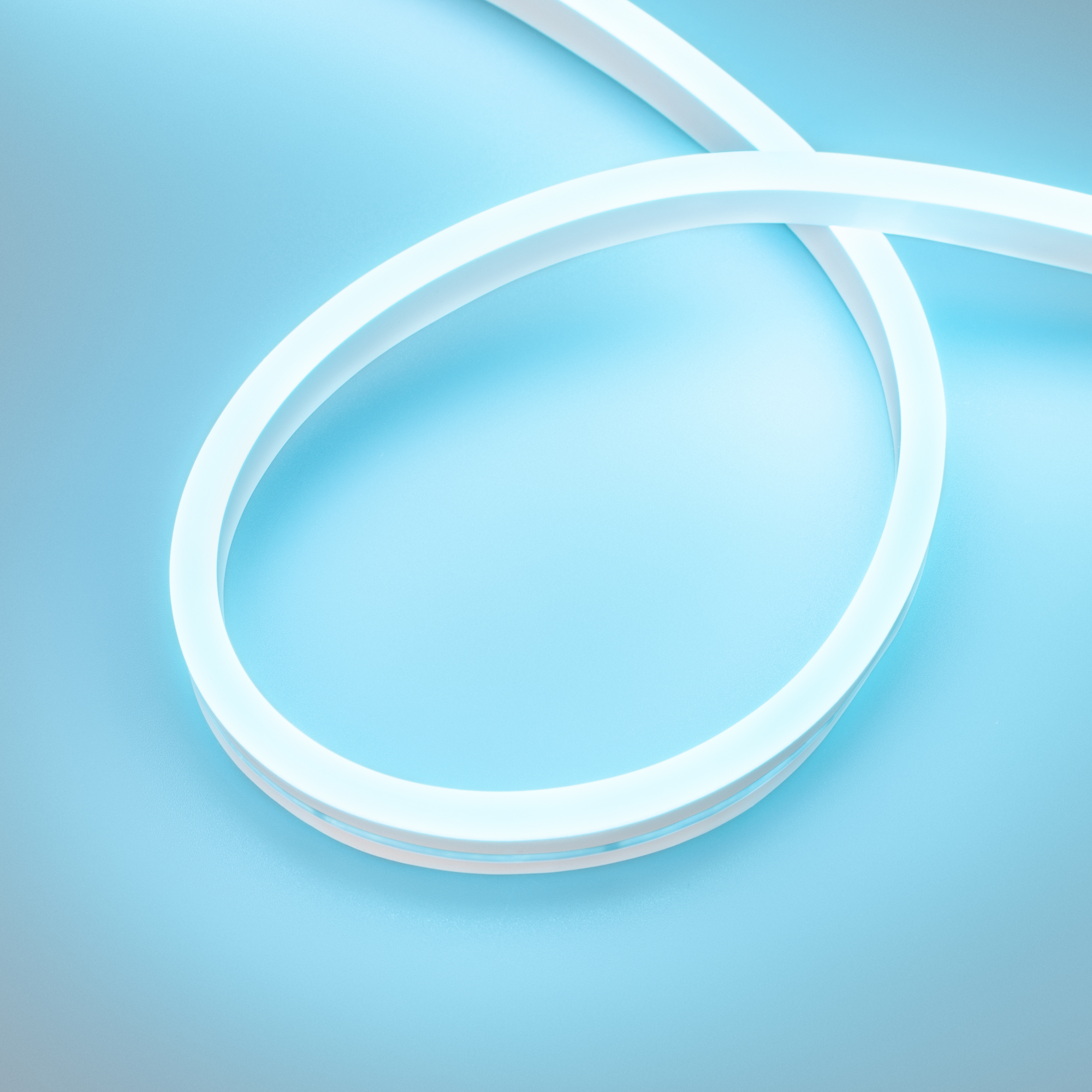 Лента герметичная AURORA-PS-A120-16x8mm 24V Azure (10 W/m, IP65, 2835, 5m) 036688 - Гибкий неон AURORA в силиконовой оболочке. Светодиоды SMD2835, 120 шт-м, цвет ЛАЗУРНЫЙ. Сечение 16х8 мм, горизонтальный (боковой) изгиб, IP65, шаг резки 8.33 мм, мощность 