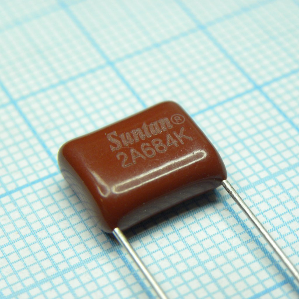 TS02002A684KSB0D0R - Конденсатор металлоплёночный полиэтилентерефталатный 0.68мкФ 100В ±10% (13х7х12мм) шаг выводов 10мм 85°С россыпь