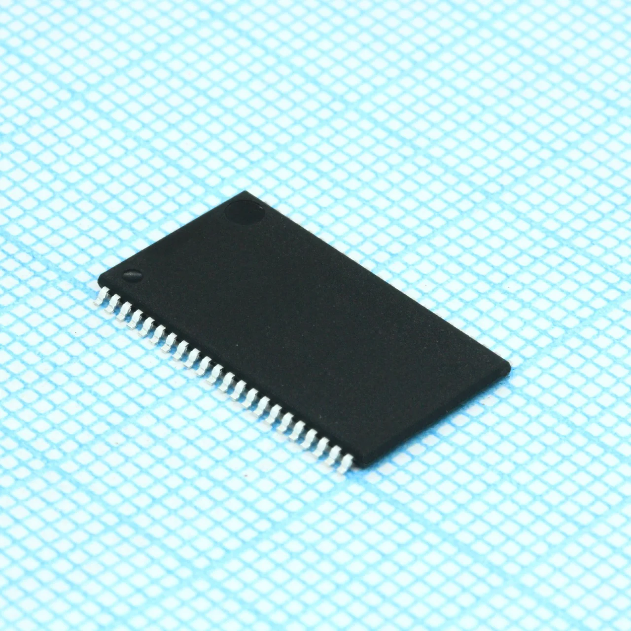 IS62WV25616BLL-55TLI - Статическое ОЗУ питание 3.3В 4М-бит 256Kx16 55нс асинхронное
