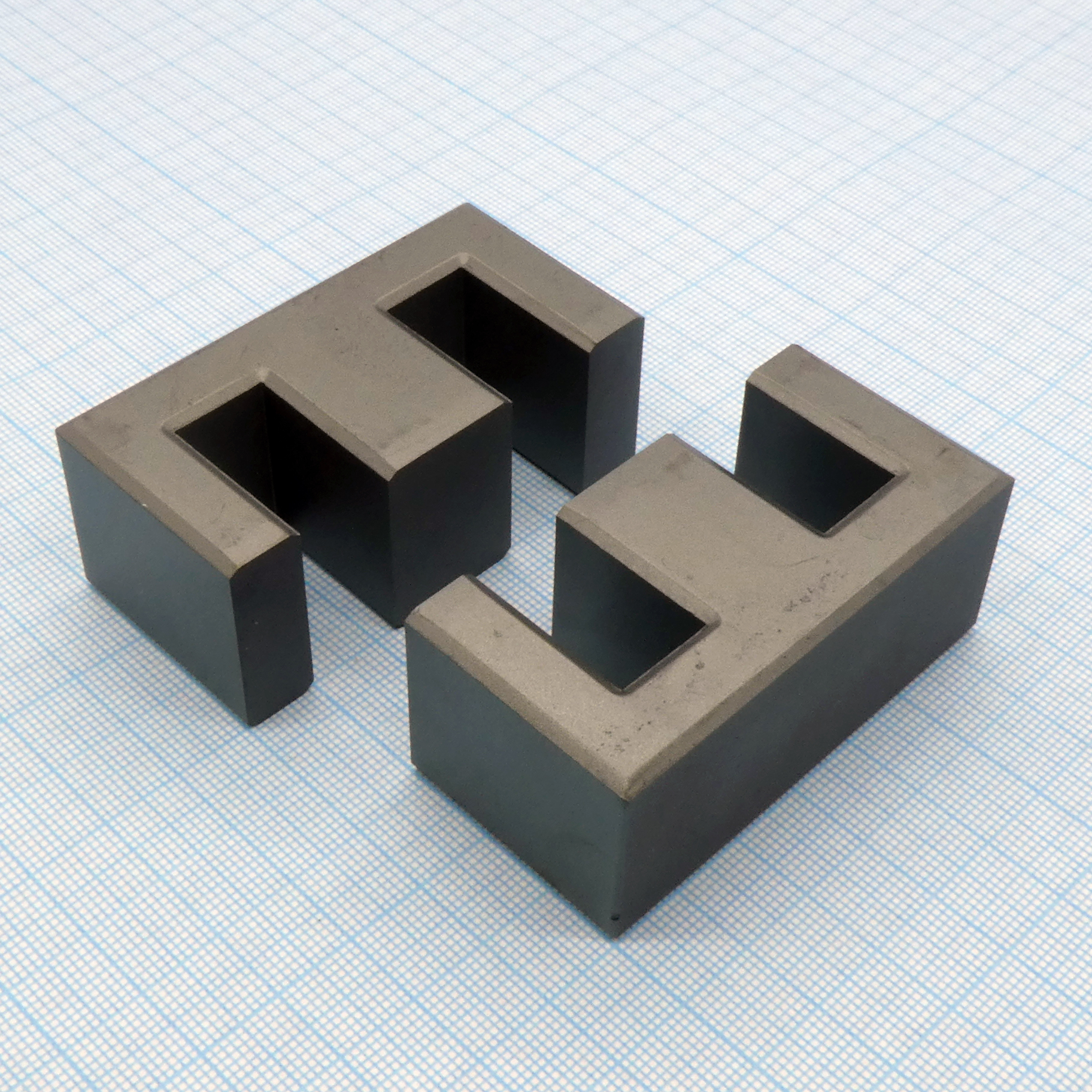 E65/32/27 P3 core - Сердечник ферритовый E65/32/27 P3 комплект 2шт