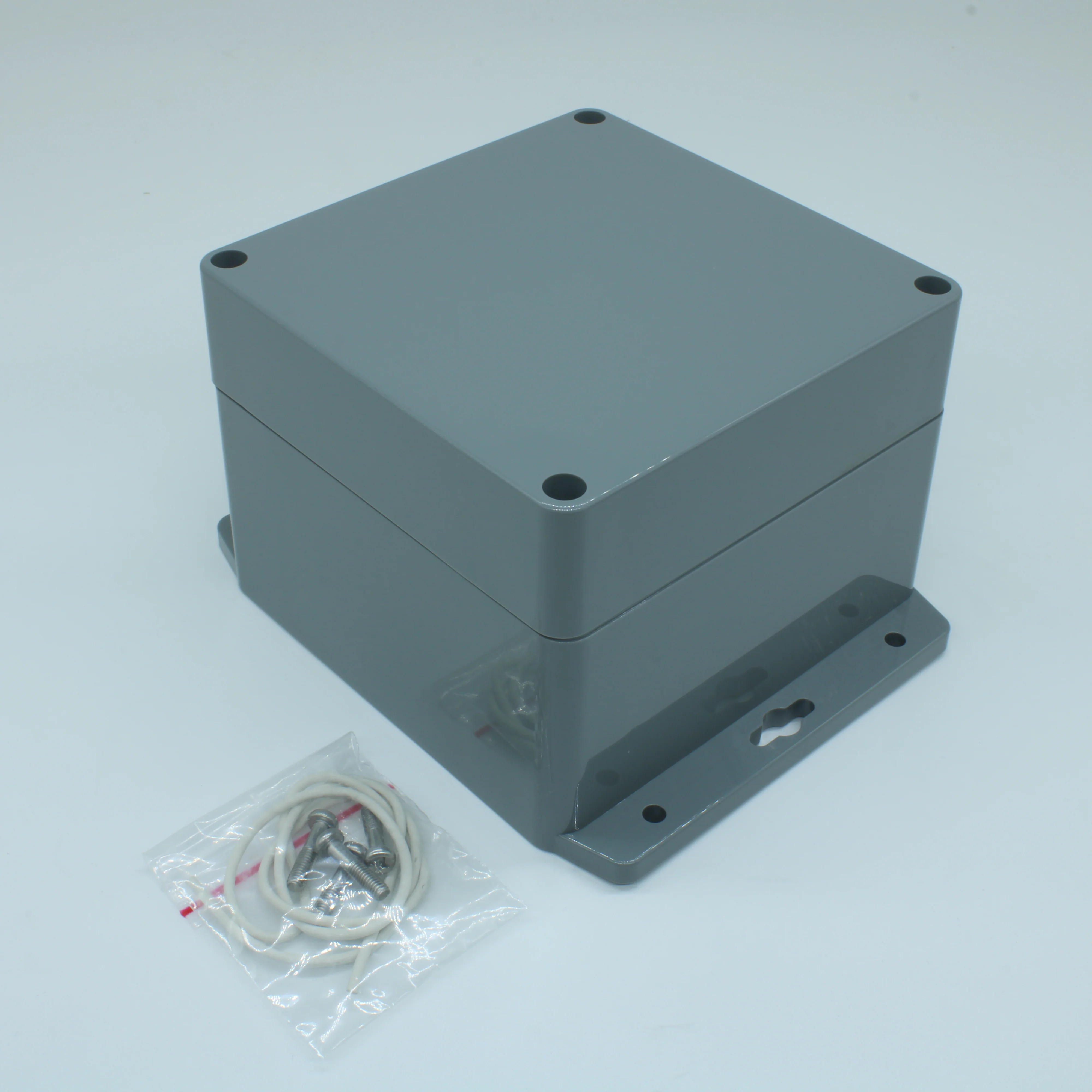 G387MF - Герметичный корпус из прочного ABS пластика с фланцем, IP65, темно-серый