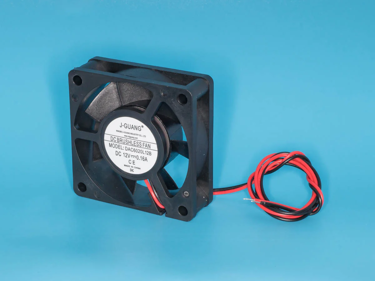 CF1-2B - Вентилятор 60х60х20, 12В, 0.16А, подшипник качения DAC6020L12B