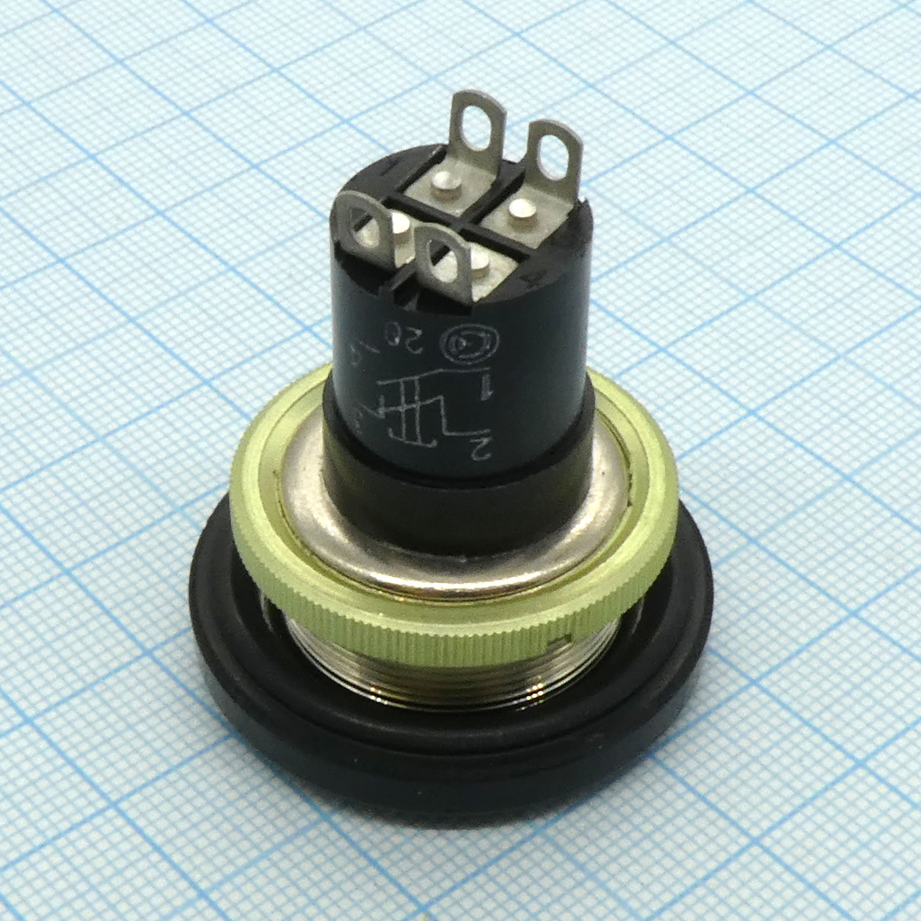 К-3-1П  24мм (металл) - 1 замыкание, 1 размыкание, черный протектор