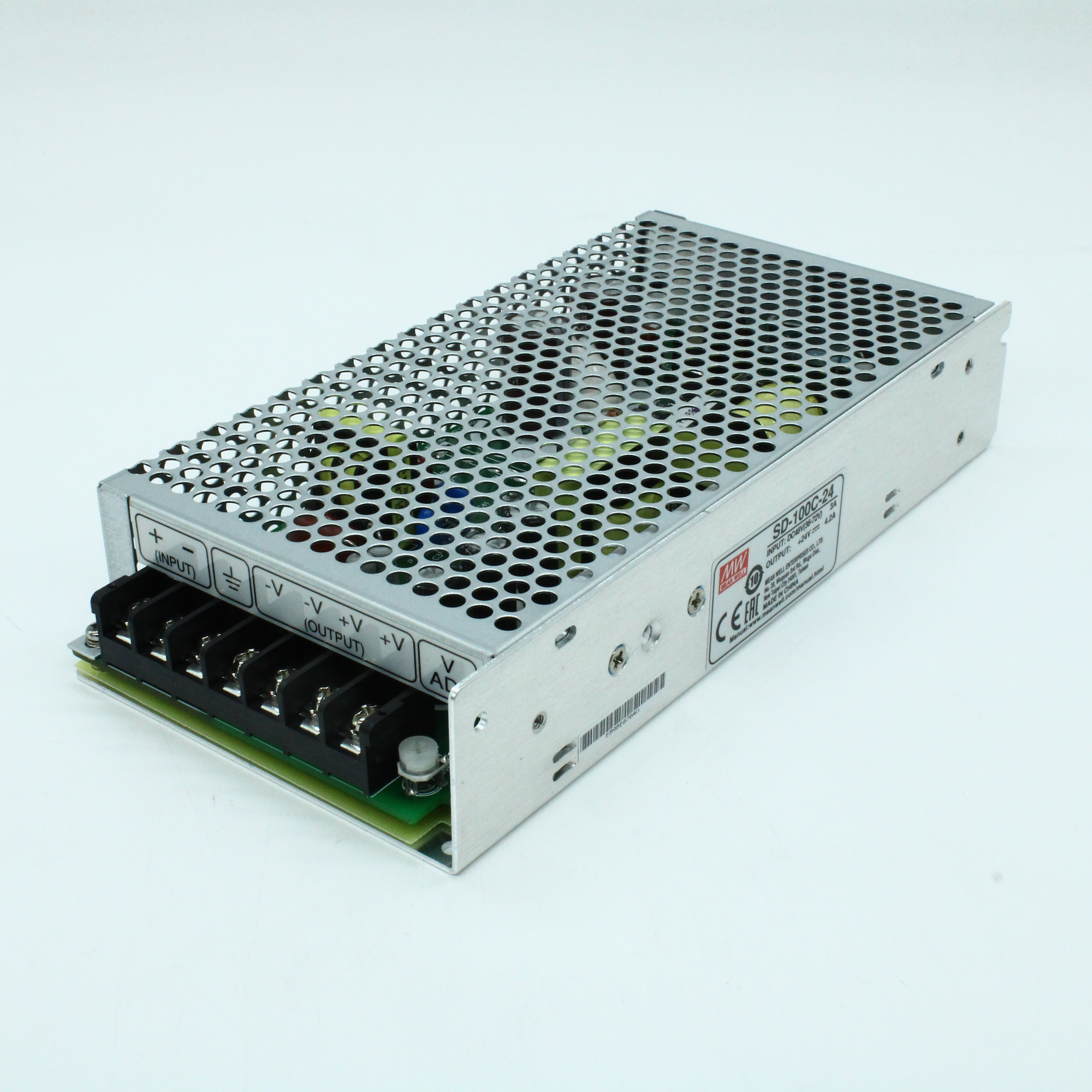 SD-100C-24 - DC-DC, 100Вт, Uвх=36 - 72В, Uвых=24В/4.2А, изоляция 1500В DC, рег. Вых=±10%Uном, в кожухе 199х98х38мм, -10°С…+60°С