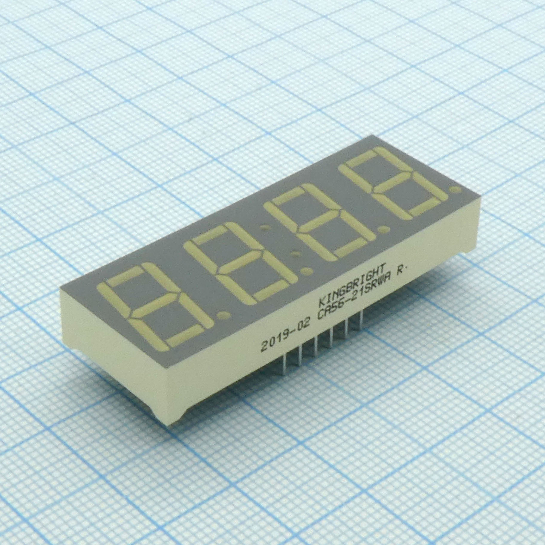CA56-21SRWA - 4-х разрядный индикатор 14,22мм/красный/640нм/12-45мкд