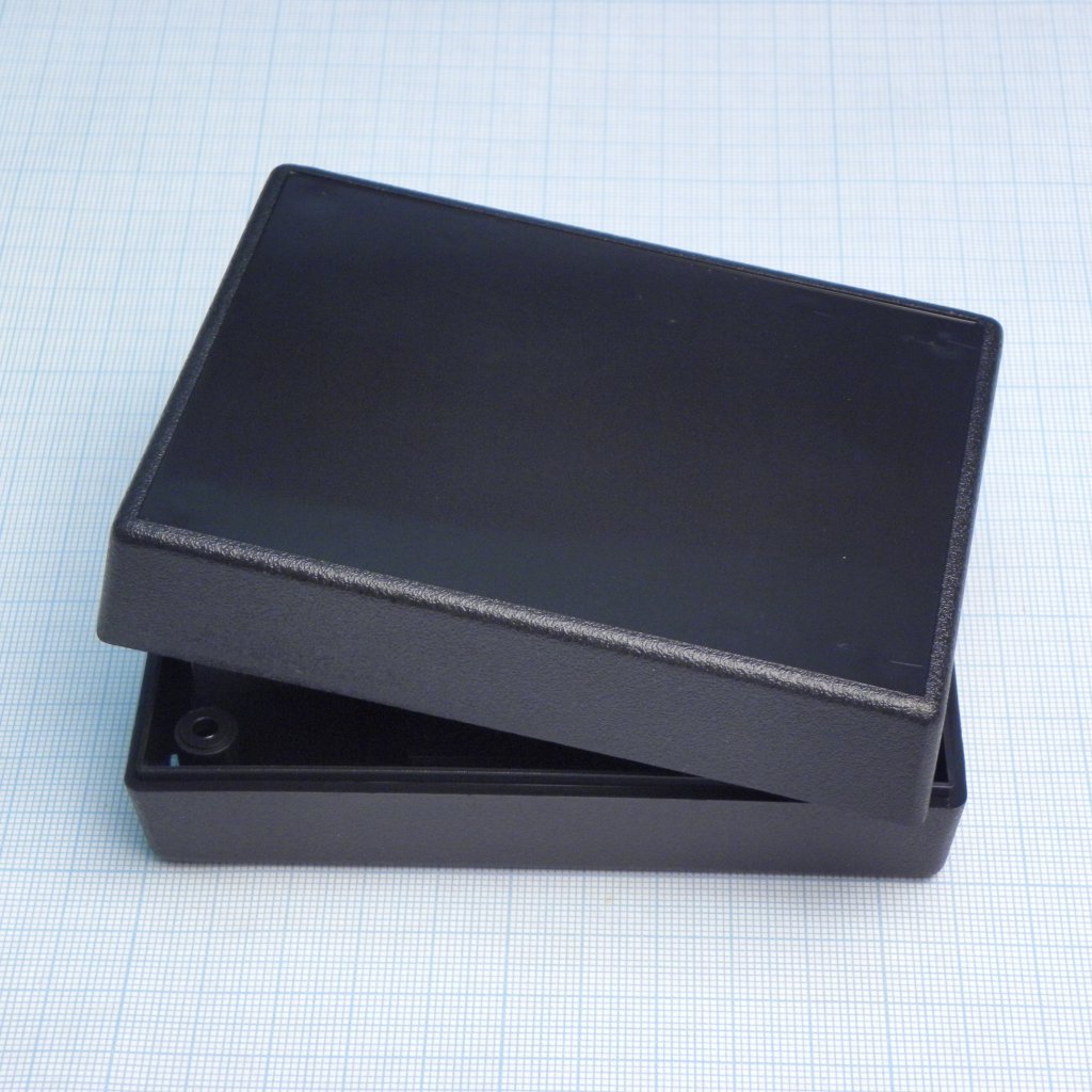 G1202B(BC) - Прочный корпус из ABS пластика с отсеком для батареи, черный