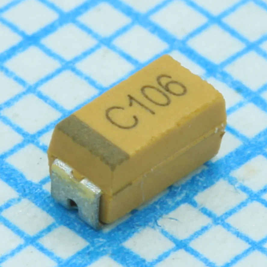 TPSA106M010R0900 - ЧИП-конденсатор танталовый твердотельный 10мкФ 10В типоразмер A ±20% (3.2х1.6х1.6мм) выводы внутрь SMD 3216-18 0.9Ом 125°С лента на катушке