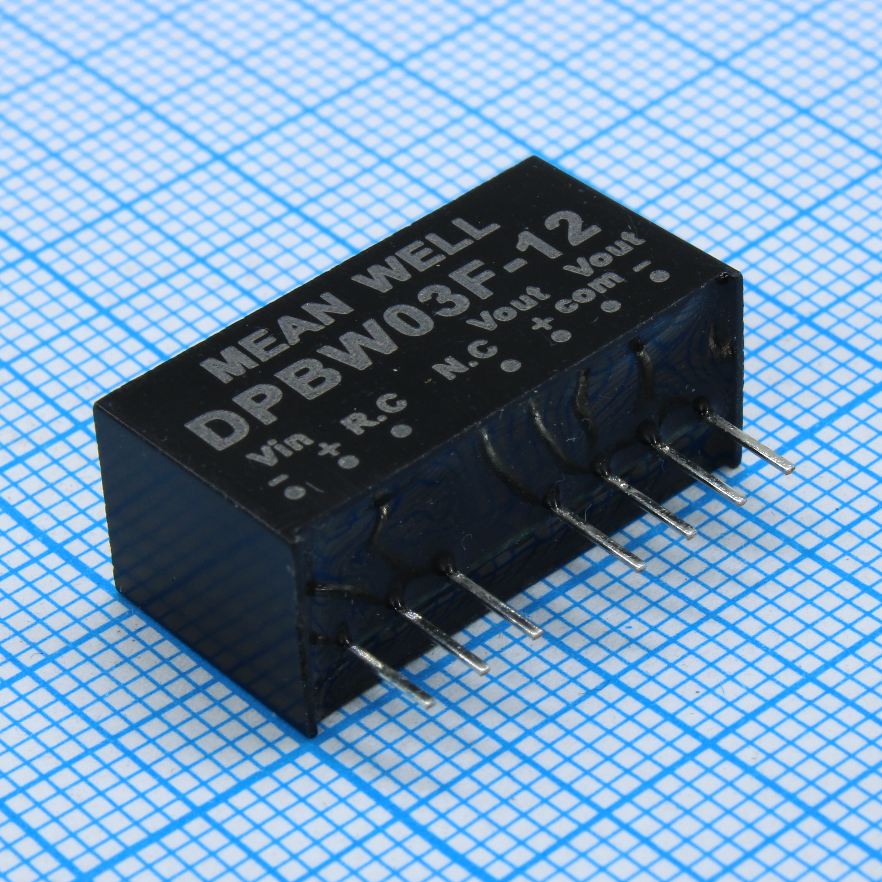 DPBW03F-12 - Преобразователь DC/DC, 3Вт, Uвх=9…36В, Выход ±12В/±125мА, изоляция 1500В DC, корпус SIP8 21.8х9.2х11.1мм, -40°С…+85°С