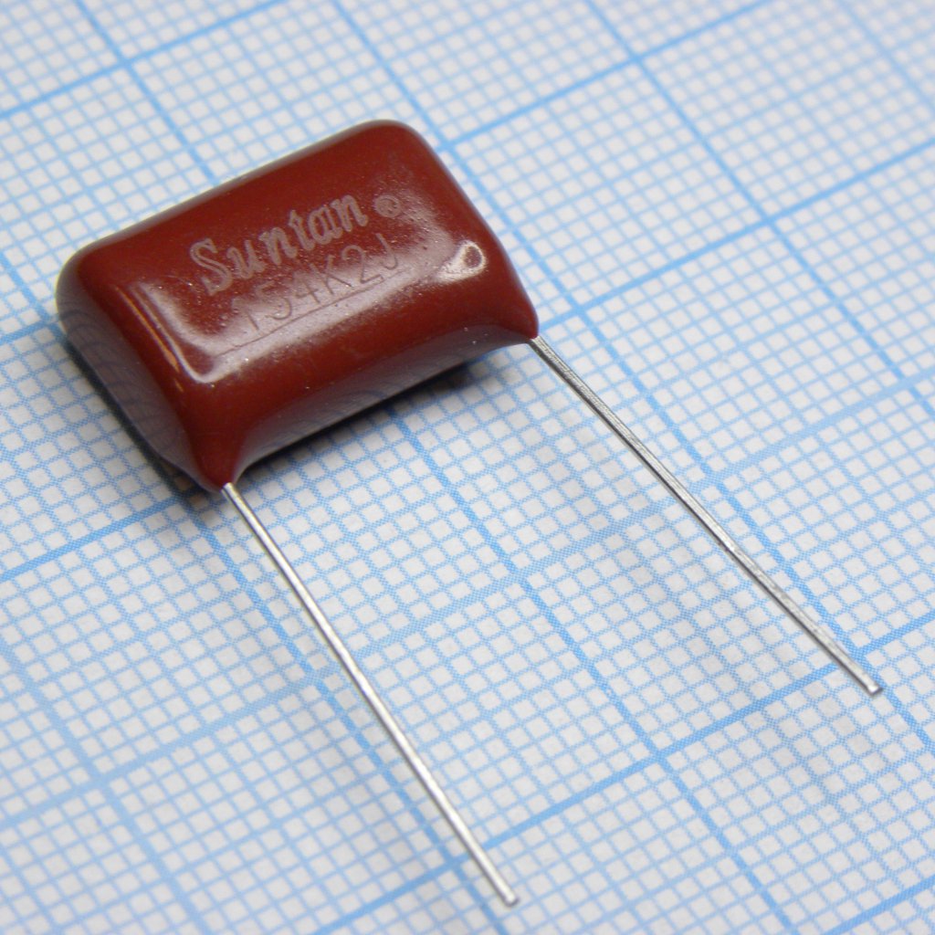 TS02002J154KSB0E0R - Конденсатор металлоплёночный полиэтилентерефталатный 0.15мкФ 630В ±10% (18х8х13.5мм) шаг выводов 15мм 85°С россыпь