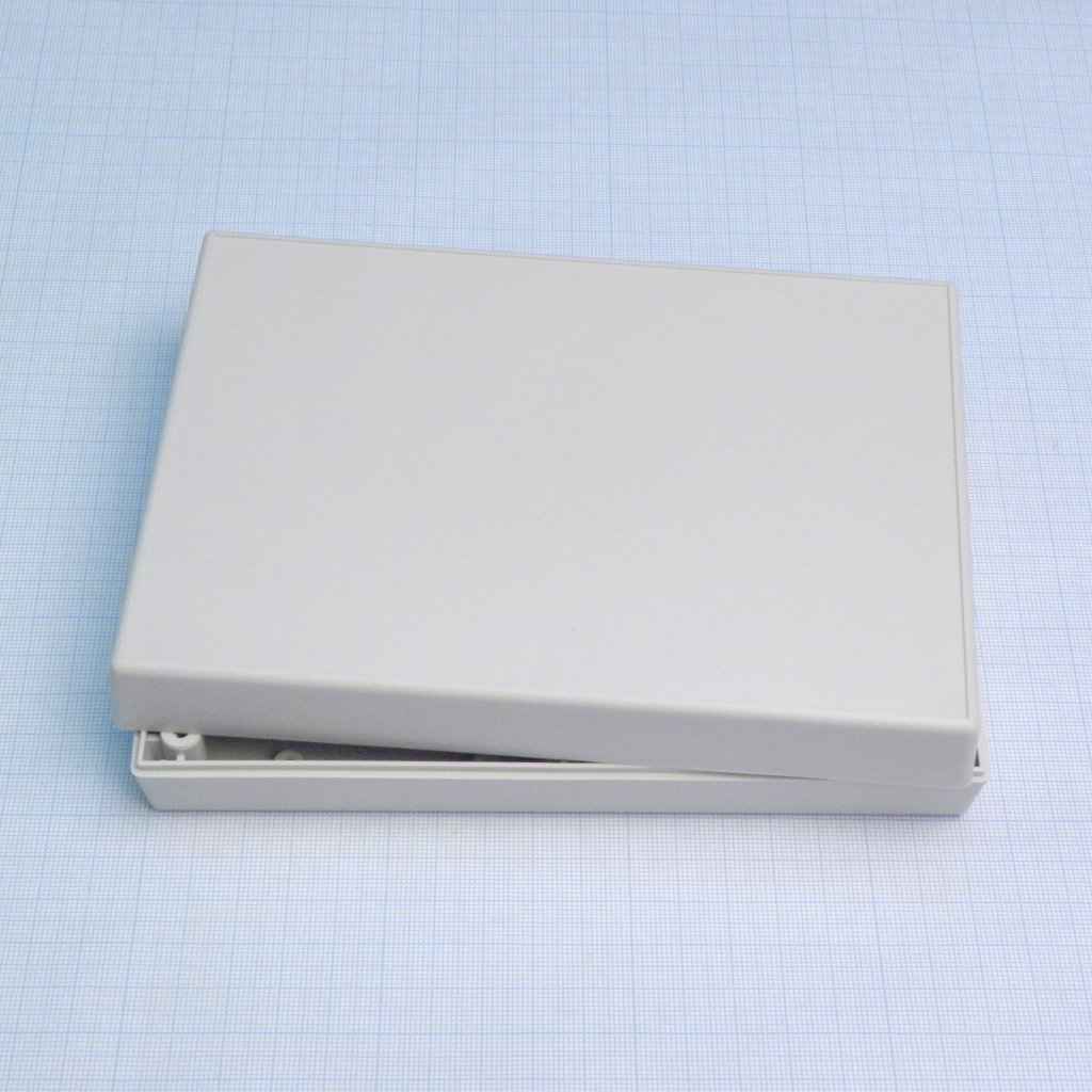 G1208G - Прочный корпус из ABS пластика, светло-серый