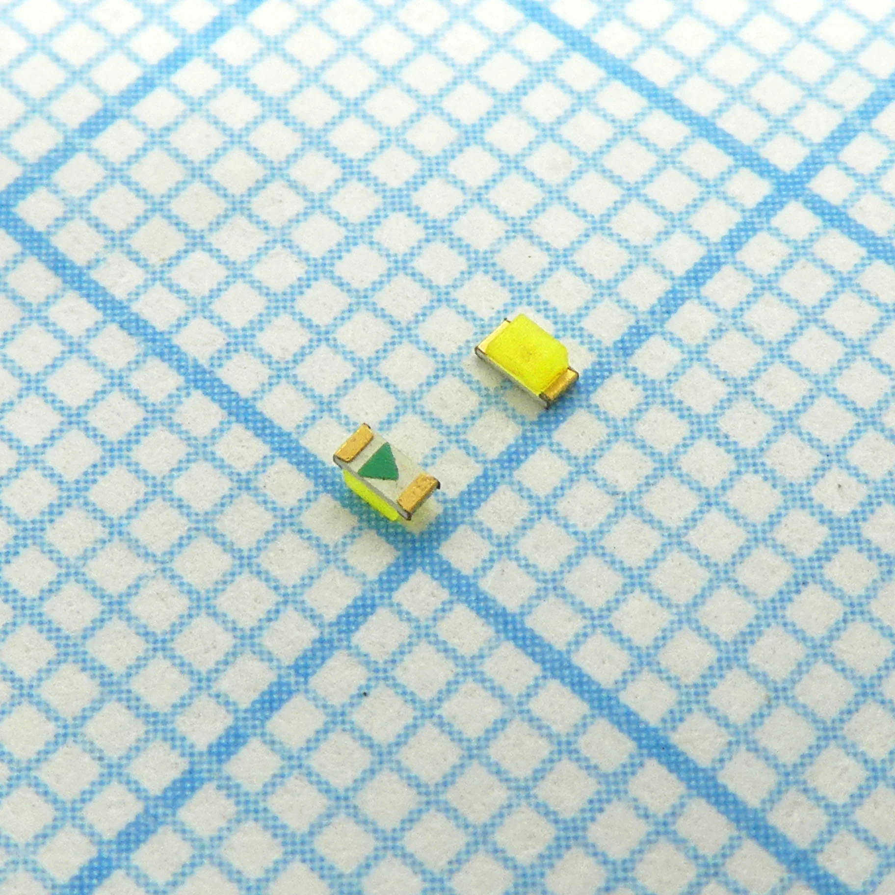 KPT-1608SYCK - Светодиод smd 1,6х0,8мм/желтый/590нм/30-60мкд/прозрачный/120°