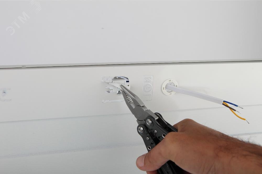 Светильник светодиодный SPO-6-72-6K-P 595х595х19 72Вт 6000К 6120лм универс. IP40 рассеив. призма с проводом панель Б0041860