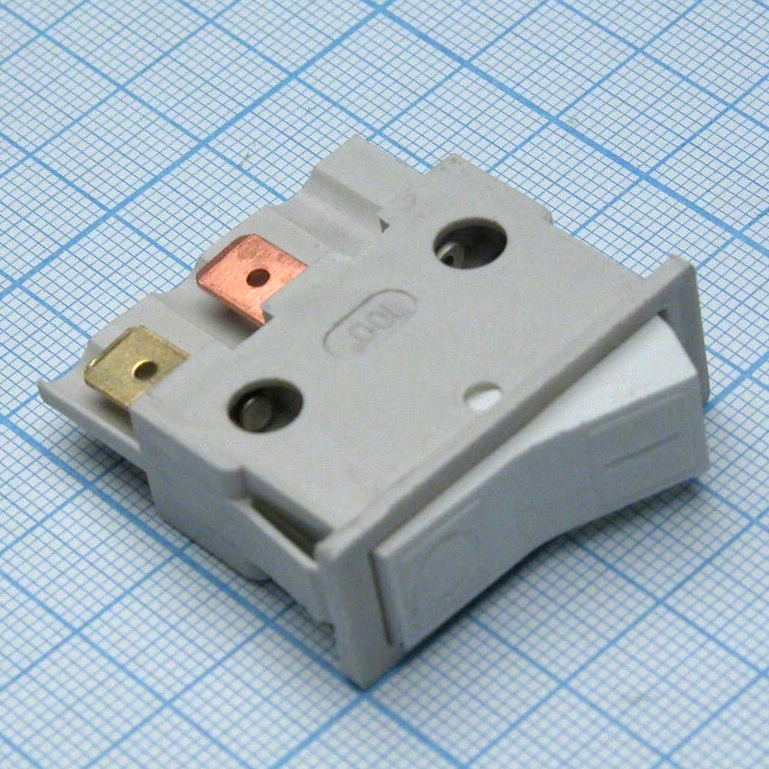 ВК-33Н19 Б20 6.3А - Функциональное назначение

 переключатель клавишный. Количество контактных групп 2