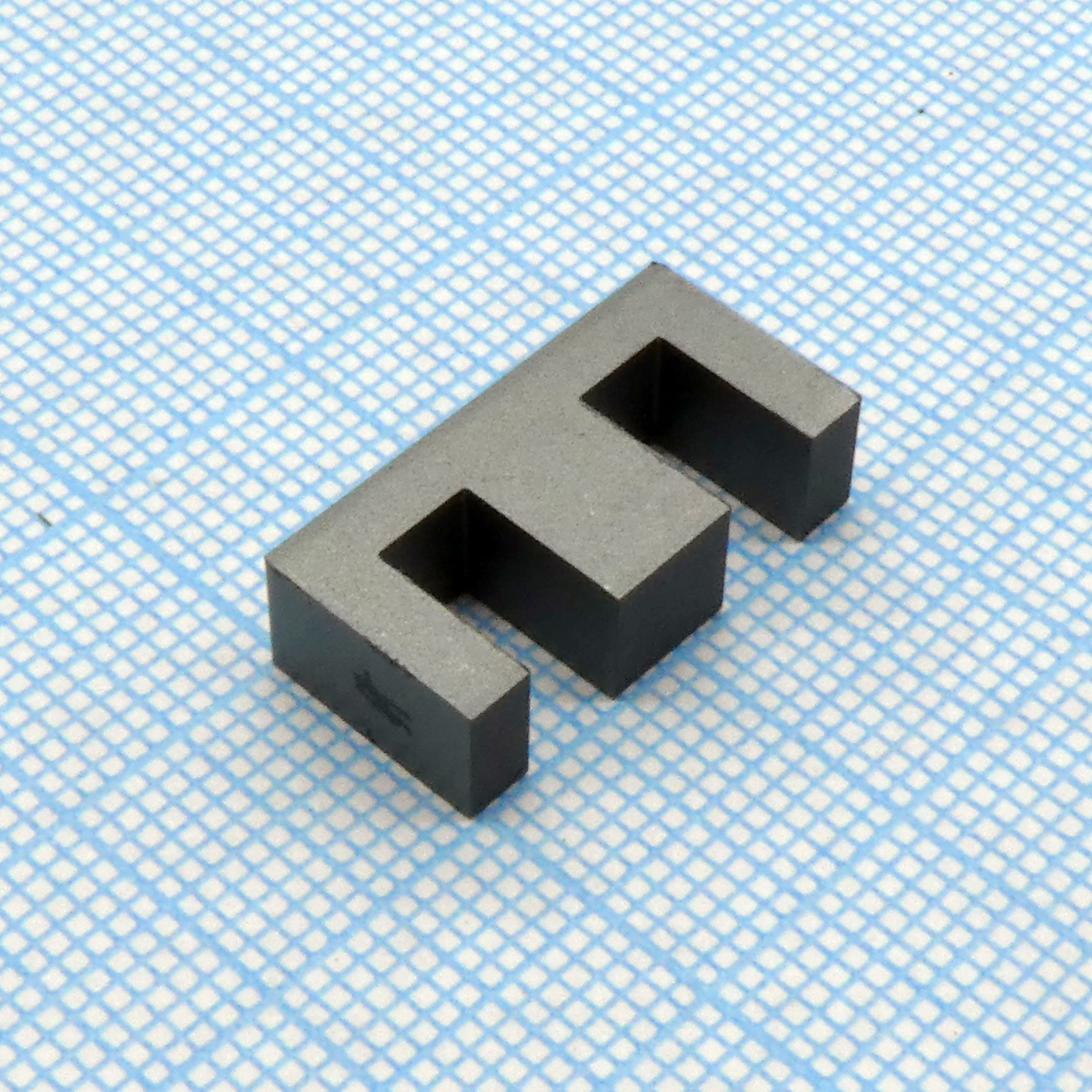 B66311G0000X187 - E20/10/6 N87 1470nH +30/-20%