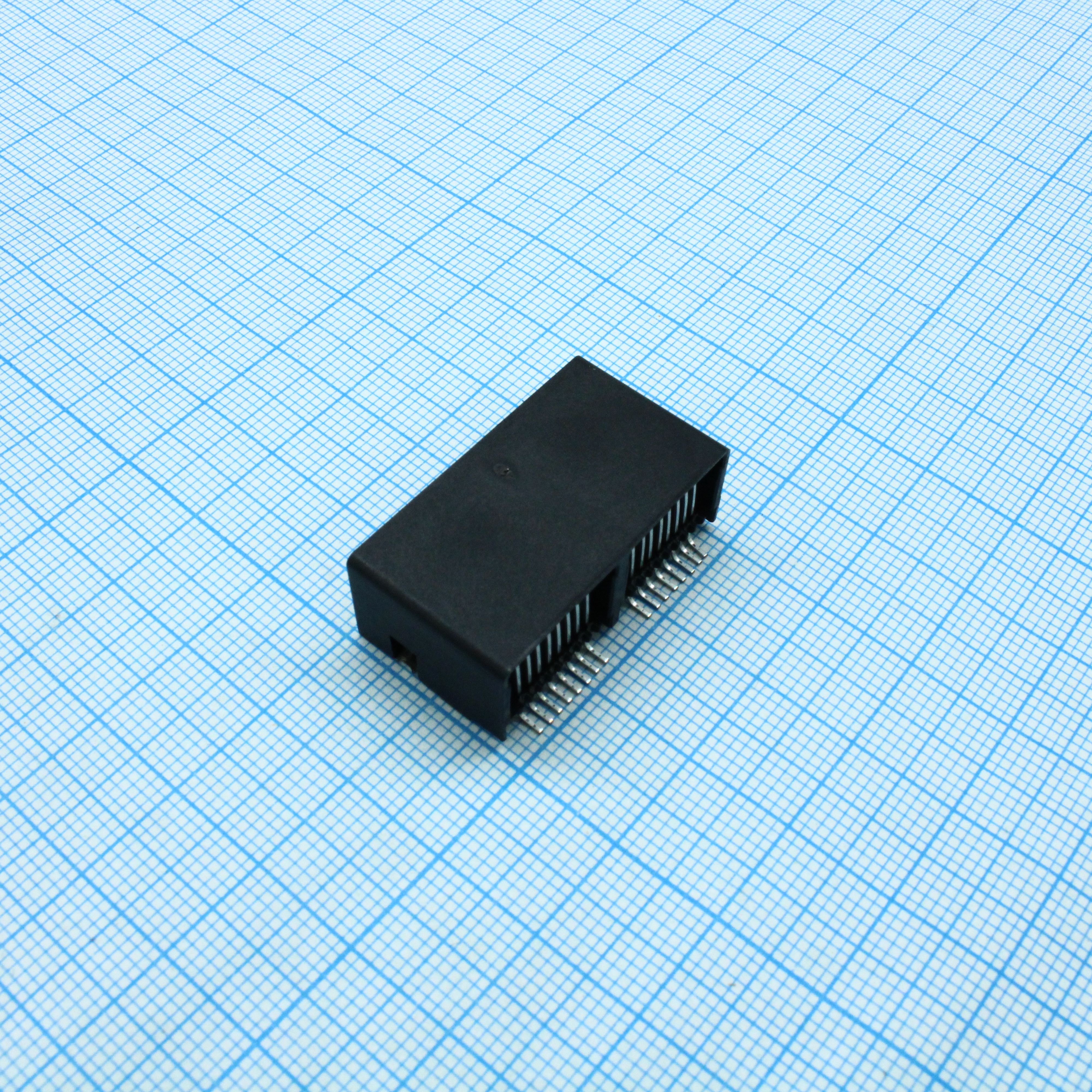 441930003 - Разъем модульный 8P8C угловой