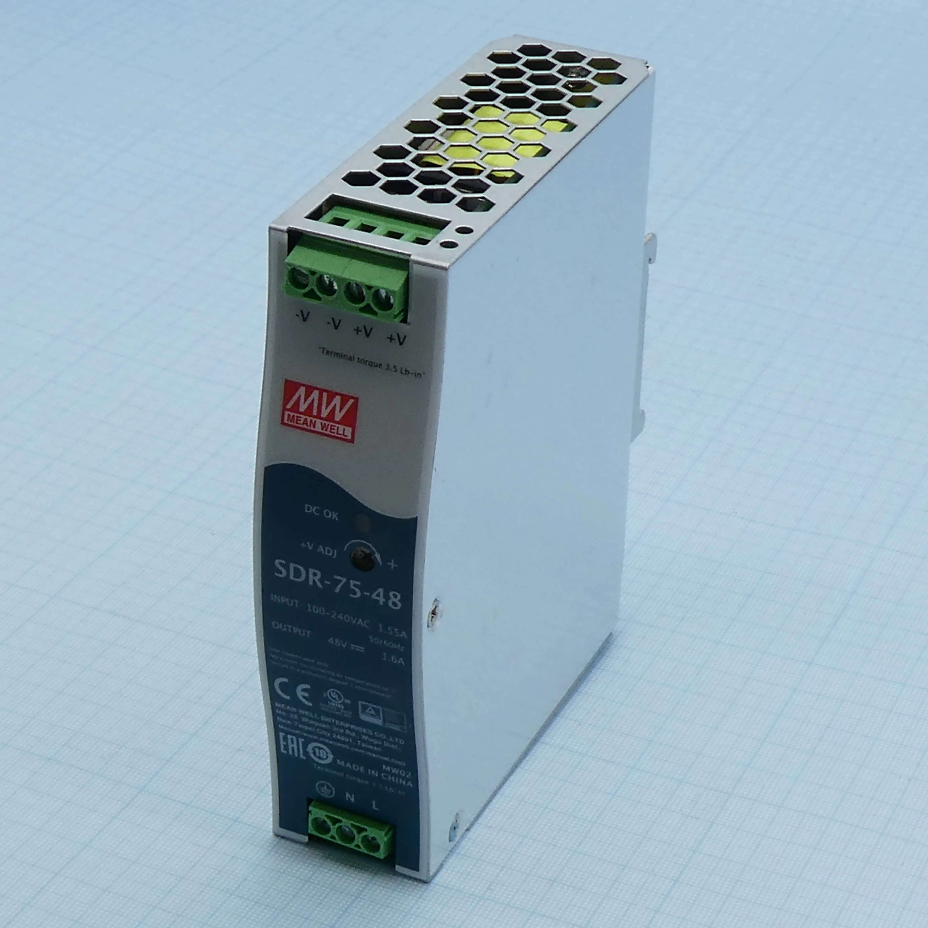 SDR-75-48 - Преобразователь AC-DC на DIN-рейку  75Вт, выход 48В/1.6A (пиковый 2.34А), рег. вых 48…55В, вход 88…264V AC, 47…63Гц /124…370В DC, изоляция 3000В AC, в кожухе  32х125.2х102мм, -30…+70°С