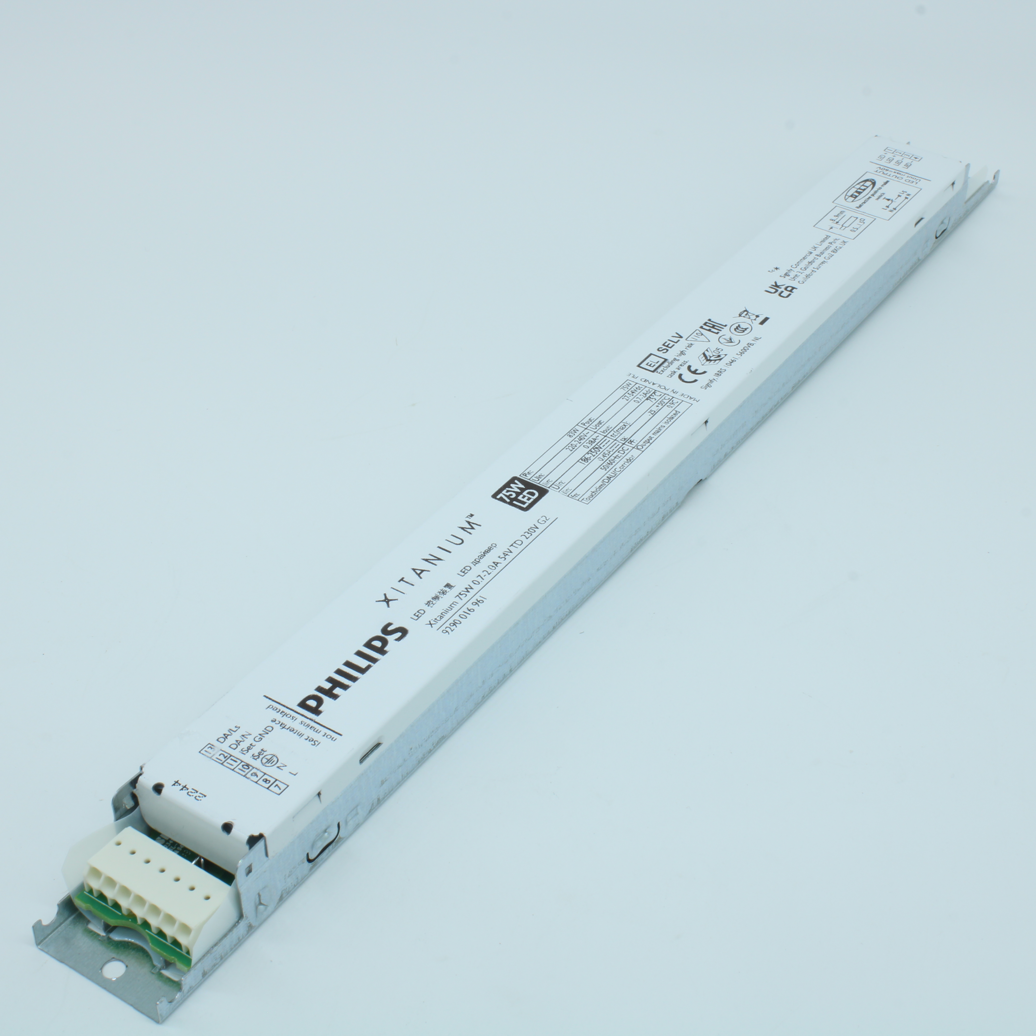 XITANIUM 75W 0.7-2.0A 54V TD 230V G2 - AC-DC, 75Вт, вход 168…275В AC, 47…63Гц/186…250В DC, ККМ, выход в режиме пост. мощности 27…54В/700…2000мА, изоляция 2kV, в кожухе 360х30х21, -25…+75°С (корпус), димминг по DALI