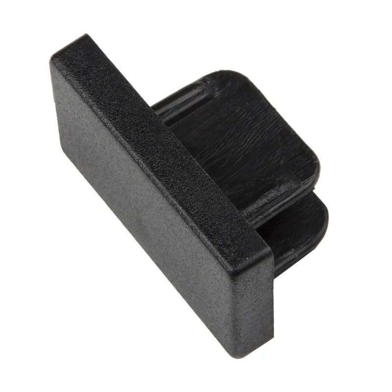 Заглушка торцевая типа G UFB-Q122 C21 BLACK 1 POLYBAG Черная