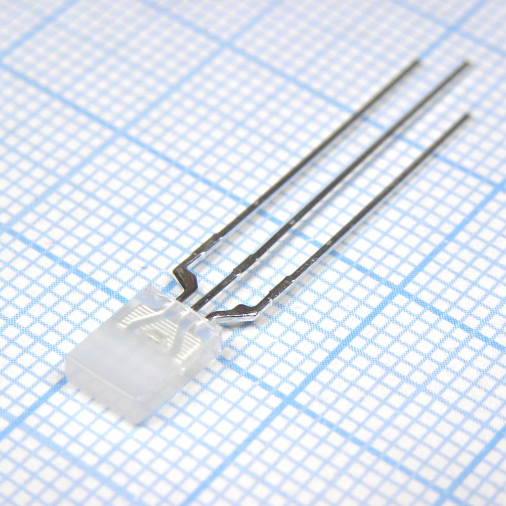 L-119SURKCGKWT - Светодиод 2х5мм/красный/630нм/80-120мкд/ - зеленый/570нм/15-30мкд/белый матовый/110°