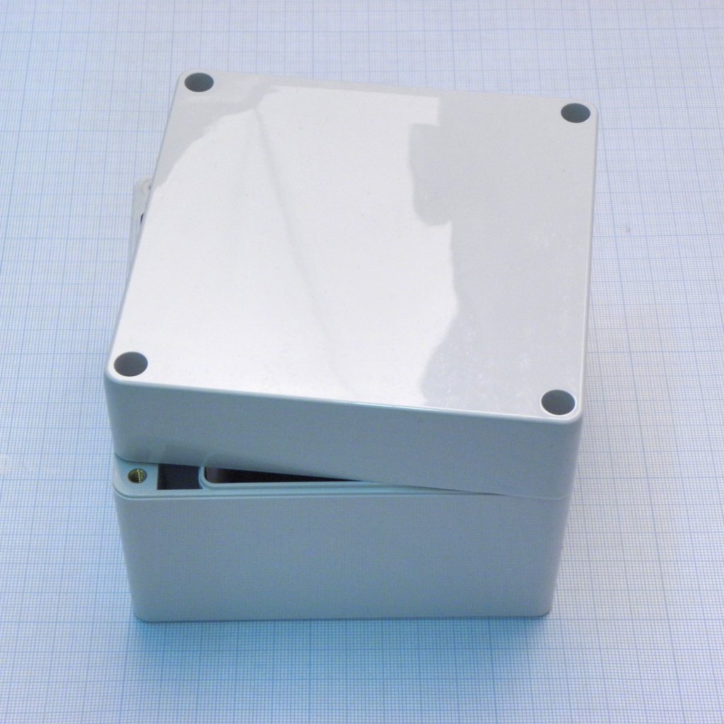 G279 - Герметичный корпус из поликарбоната, IP65, светло-серый