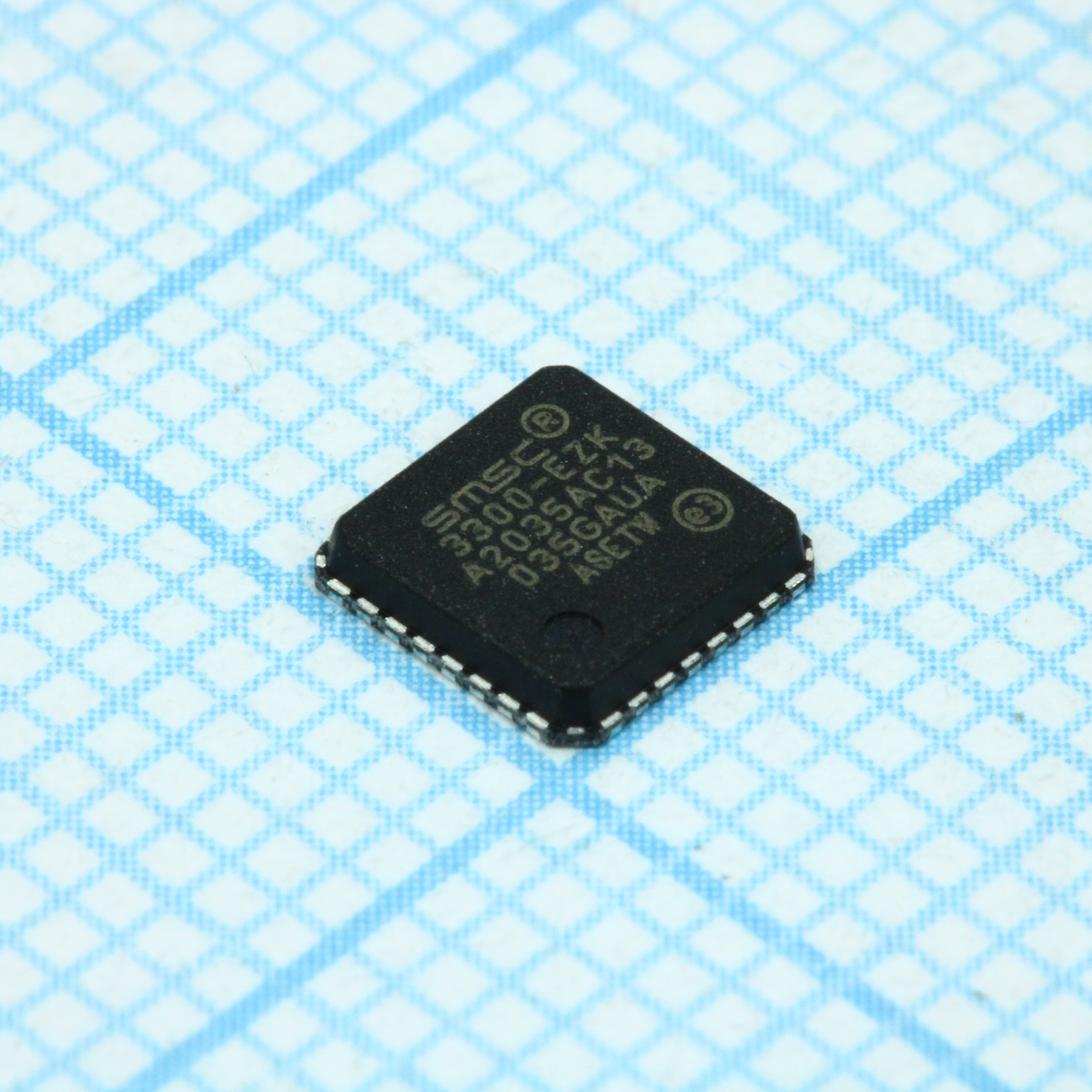 USB3300-EZK - IC USB HOST/OTG PHY ULPI 32-QFN