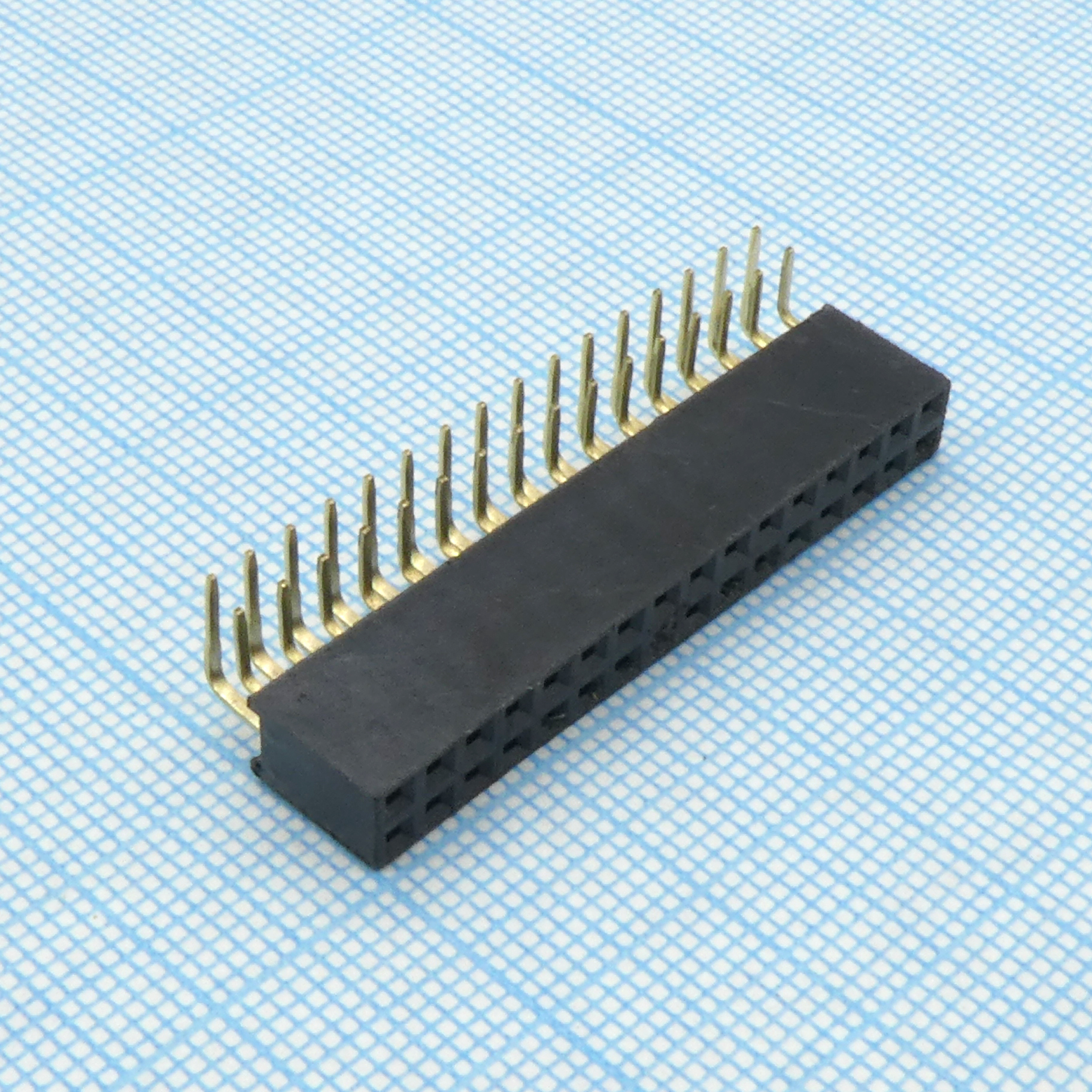 DS1024-2X16R2 - Гнездо на плату угловое 2x16 конт., шаг 2.54 мм., длина 8.5мм