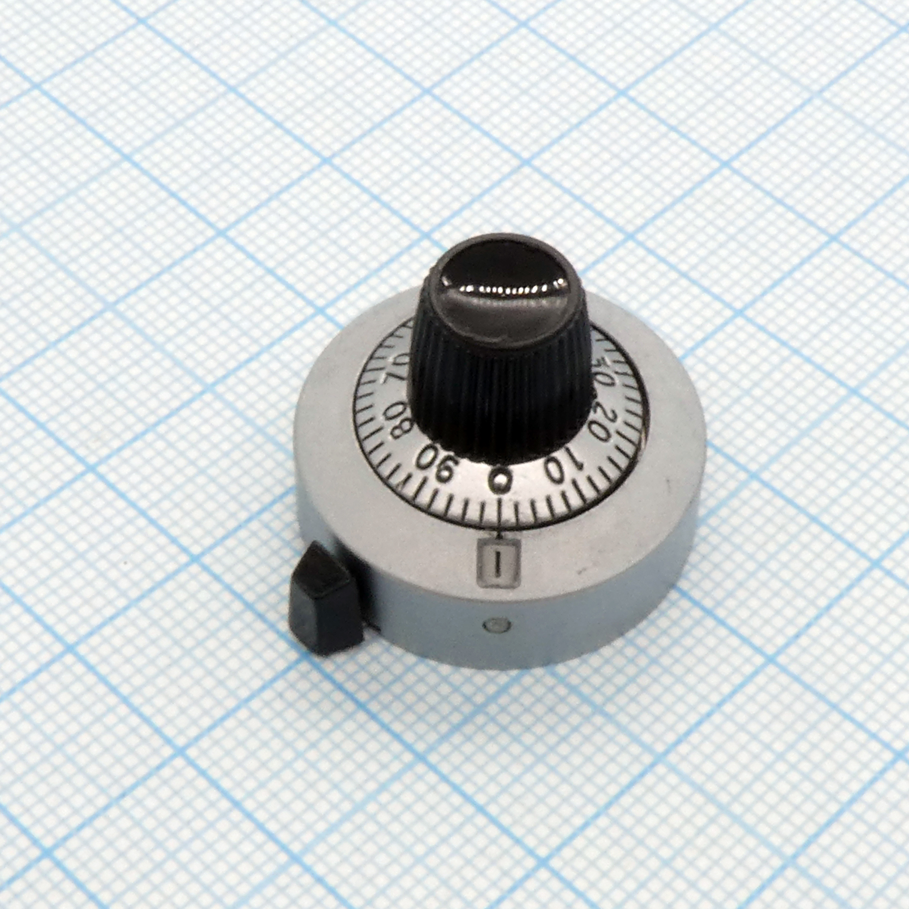 11A11B10 - Верньер с цифровой шкалой на 11 оборотов, диаметр 25.4мм