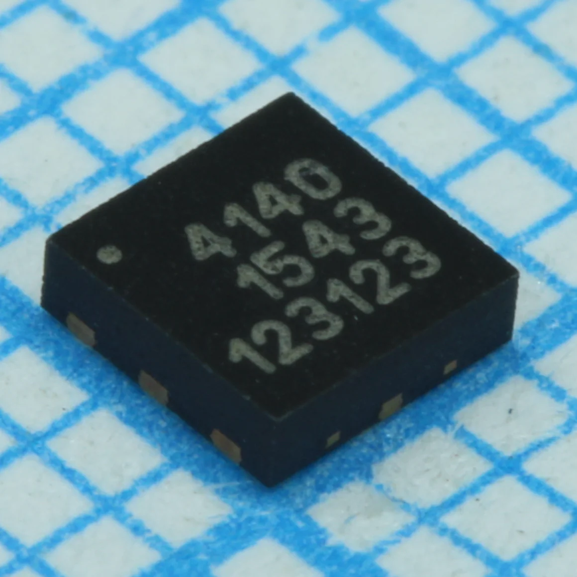 ADP5070ACPZ-R7 - Преобразователь постоянного тока 2.85В до 15В неинвертирующий/инвертирующий/повышающий/понижающий одиночный выход 2.85В до 39В,20-Pin LFCSP EP T/R