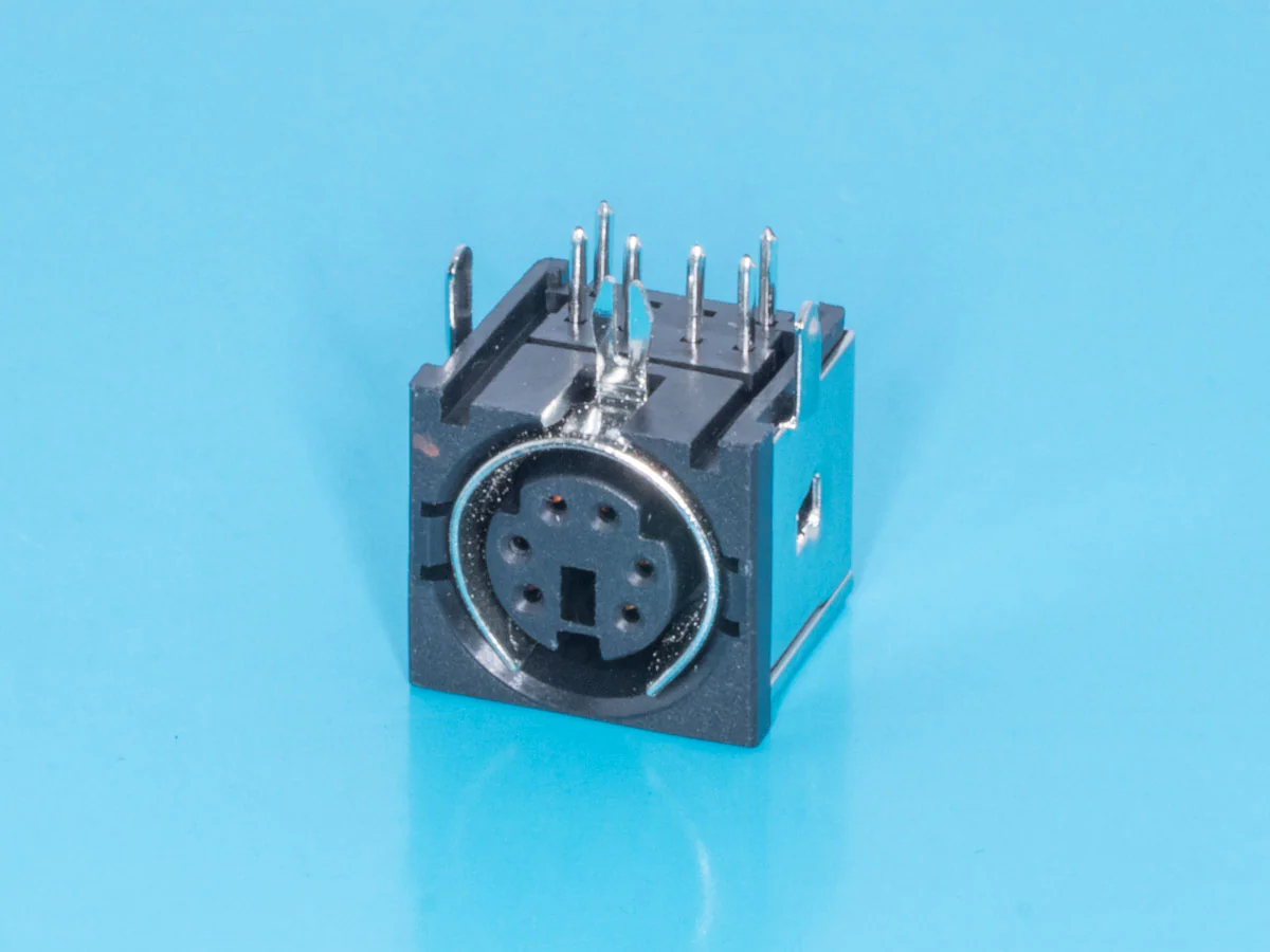 MDN-6FR - Гнездо mini DIN 6 контактов на плату