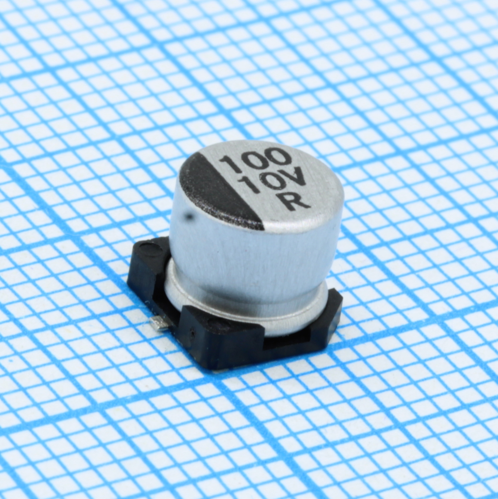 EZV101M10RC - Конденсатор алюминиевый  электролитический 100мкФ 10В ±20% (6.3 X 5.5мм) для поверхностного монтажа 230мА 2000час 105°С лента на катушке