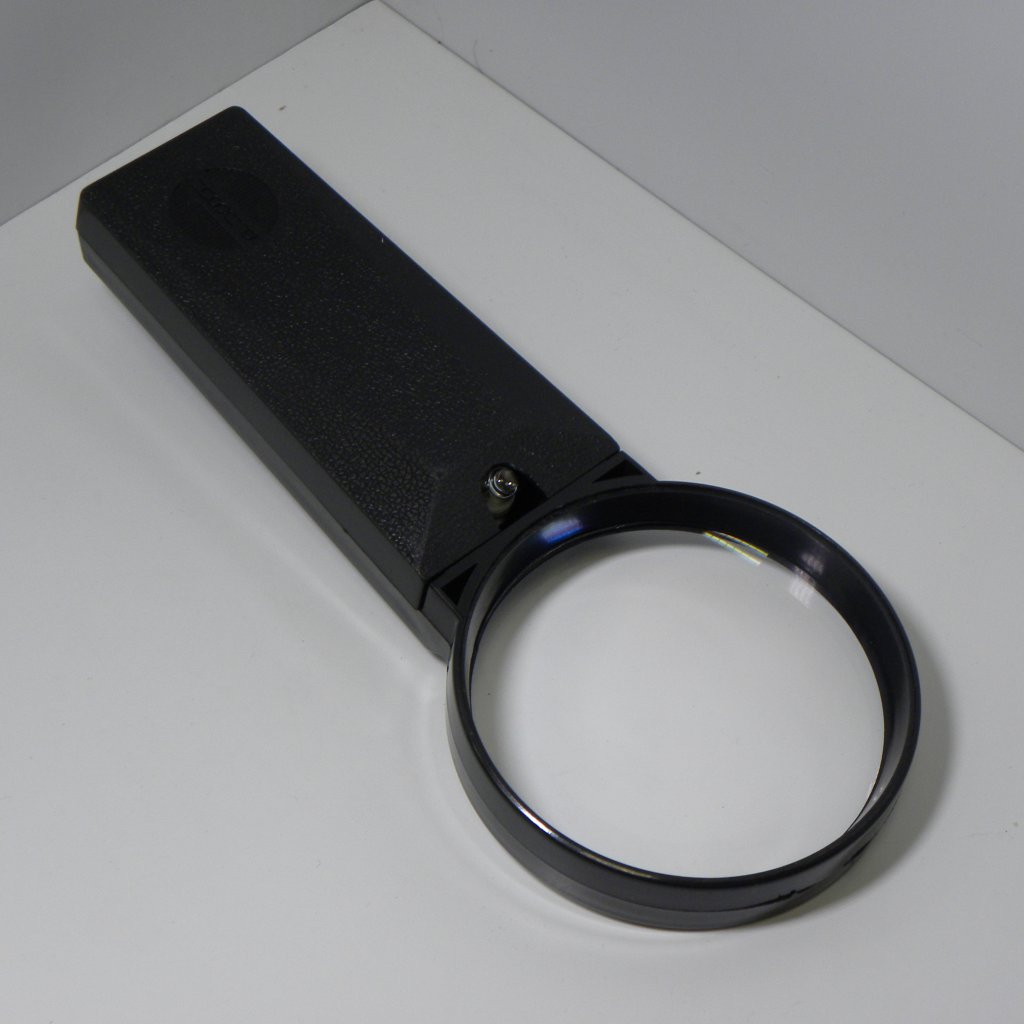 Линза х 3  D-  75мм с подсветкой ZM1075 - x3 , d-75mm