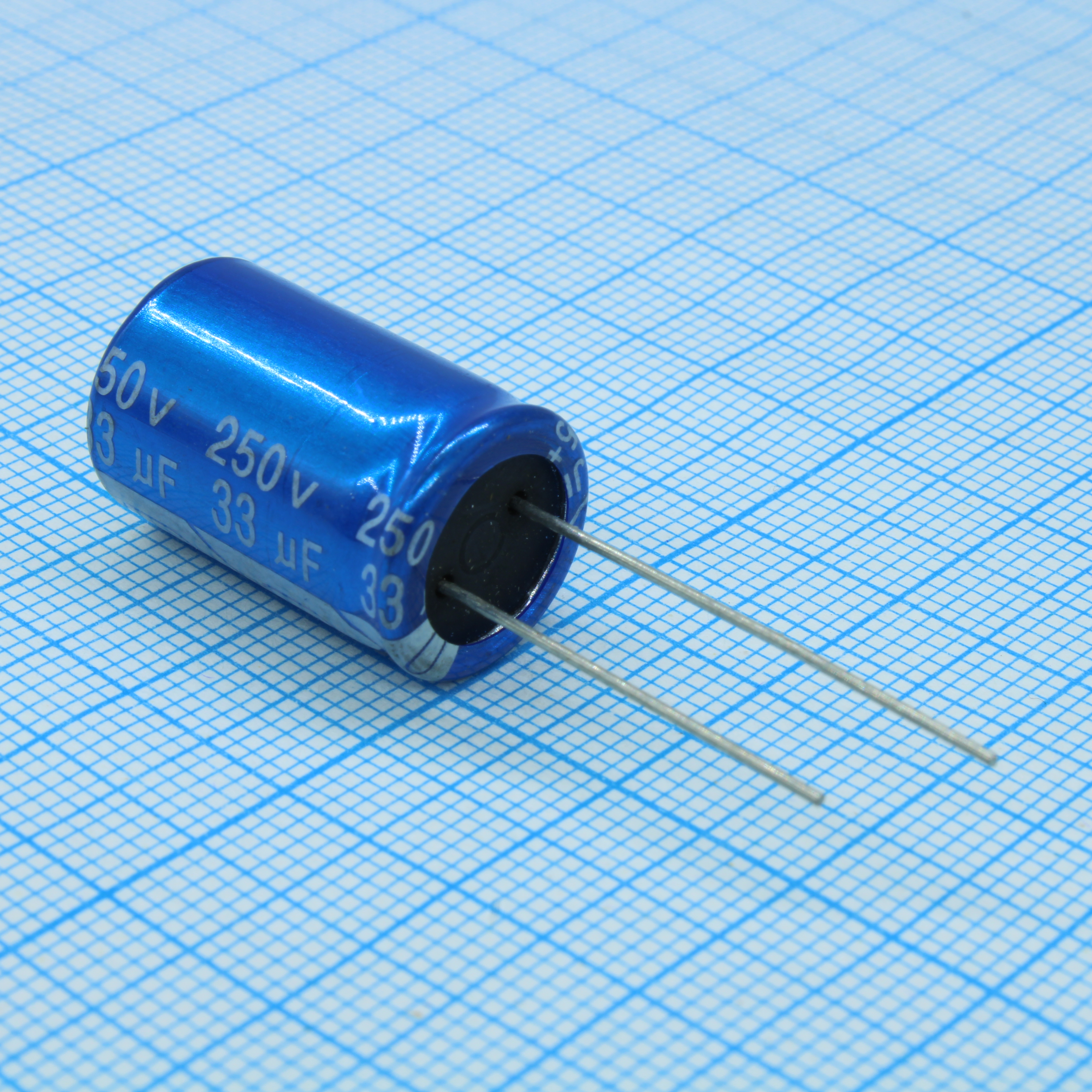 JRC1J471M05001300200000B - Конденсатор алюминиевый электролитический 470мкФ 63В ±20% (13х20мм) радиальный, шаг 5мм 0.13Ом 1820мА 2000час 105°C россыпь