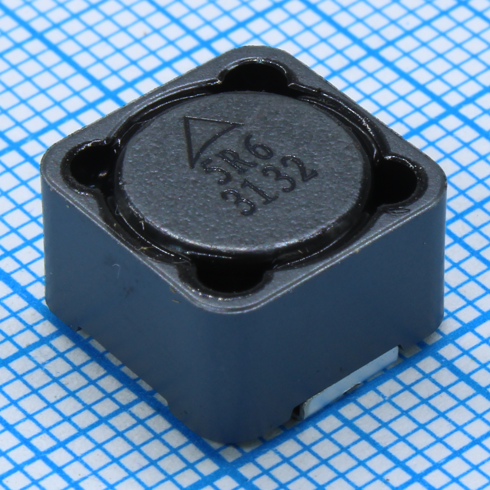 B82477G4562M - ЧИП-индуктивность экранированная 5.6мкГн ±20%, 6.7A, 14.2 мОм