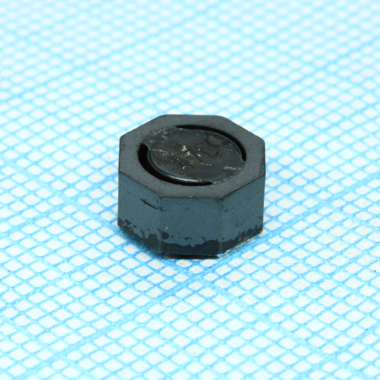 SRU8043-470Y - ЧИП-индуктивность проволочная, на ферритовом сердечнике, экранированная 47мкГн ±30% 100кГц 21Q-фактор феррит 1.5А 120мОм 3131 лента на катушке