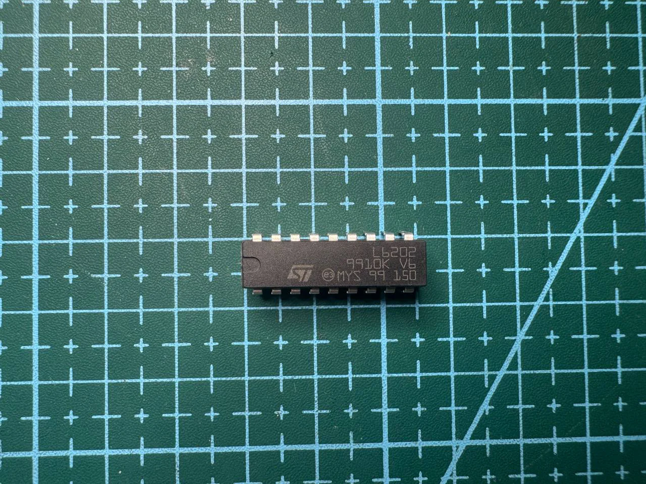Микросхема L6202 (ST Microelectronics)