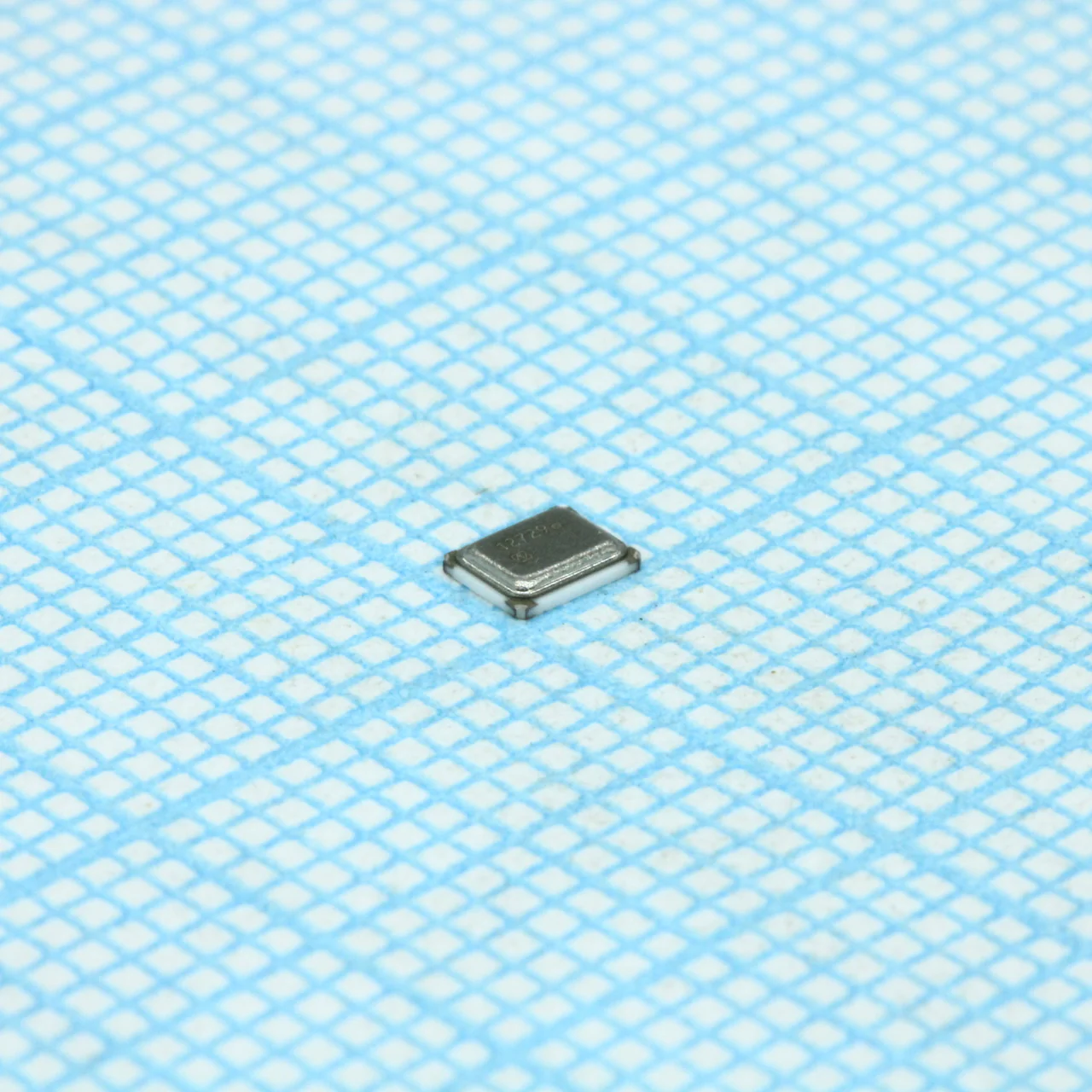 NX3225HA-12MHZ 2070-3030-12 - Резонатор кварцевый SMD 3.2х2.5х0.8мм, -20...+70°C, 30/30ppm, 12пФ, 12МГц