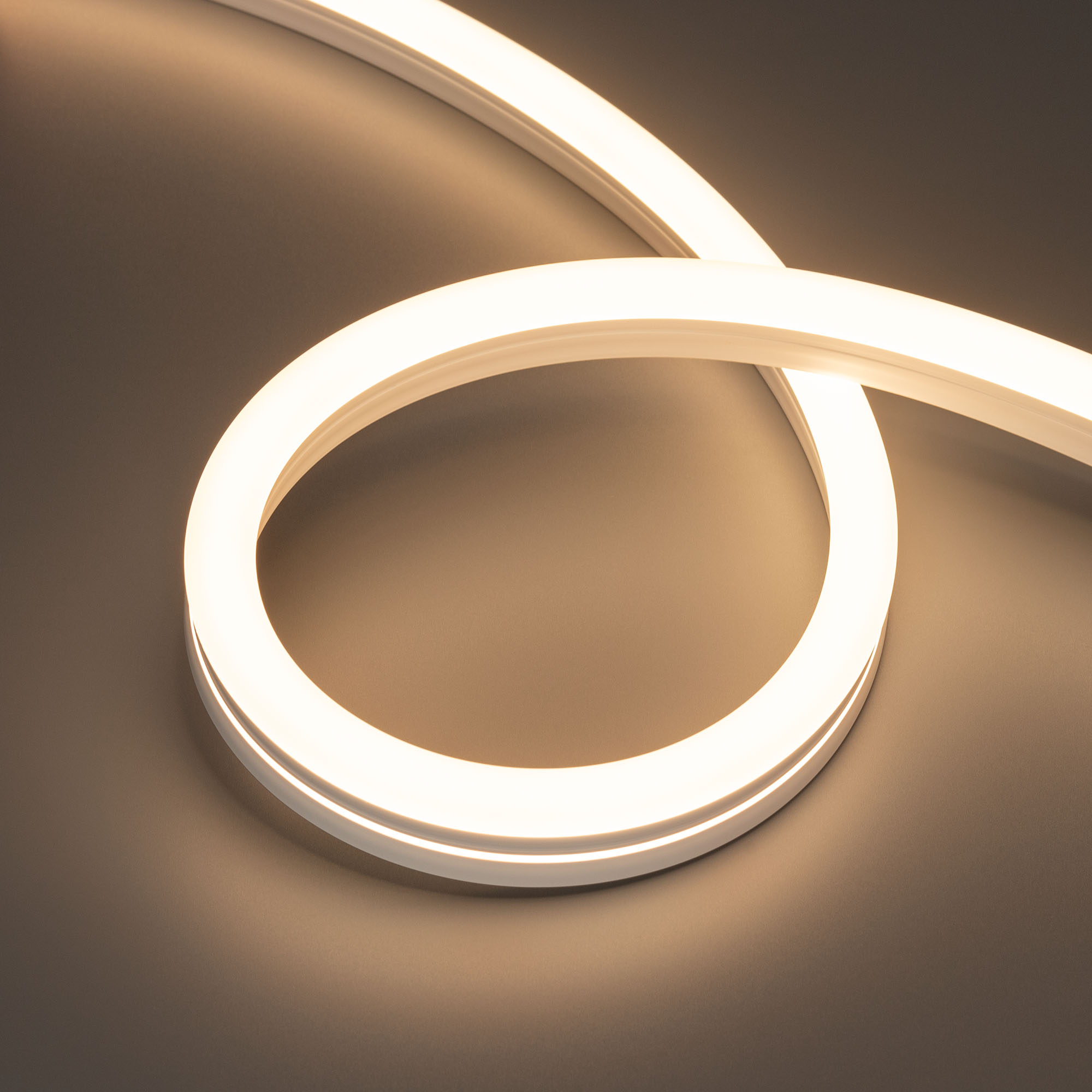 Лента герметичная MOONLIGHT-SIDE-A140-12x24mm 24V Warm3000 (9.6 W/m, IP68, 5m, wire x2) 038602 - Гибкая герметичная лента (неон серии MOONLIGHT), сечение 12х24 мм. Светодиоды SMD 2835 140 шт/м. Цвет свечения ТЕПЛЫЙ БЕЛЫЙ (3000 К), индекс цветопередачи CRI