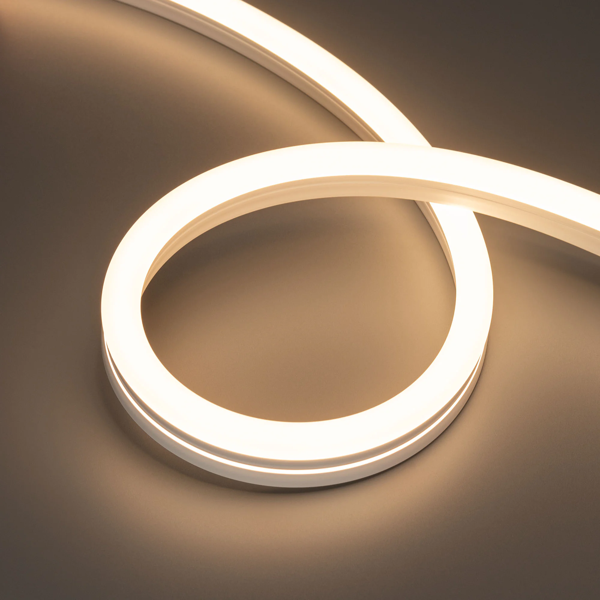 Лента герметичная MOONLIGHT-SIDE-A140-12x24mm 24V Warm3000 (9.6 W/m, IP68, 5m, wire x2) 038602 - Гибкая герметичная лента (неон серии MOONLIGHT), сечение 12х24 мм. Светодиоды SMD 2835 140 шт/м. Цвет свечения ТЕПЛЫЙ БЕЛЫЙ (3000 К), индекс цветопередачи CRI