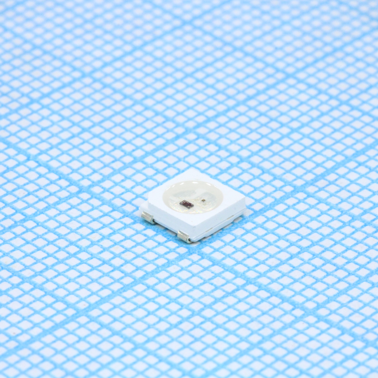 WS2812B-V5 - Светодиод для поверхностного монтажа RGB-LED со встроенной схемой управления