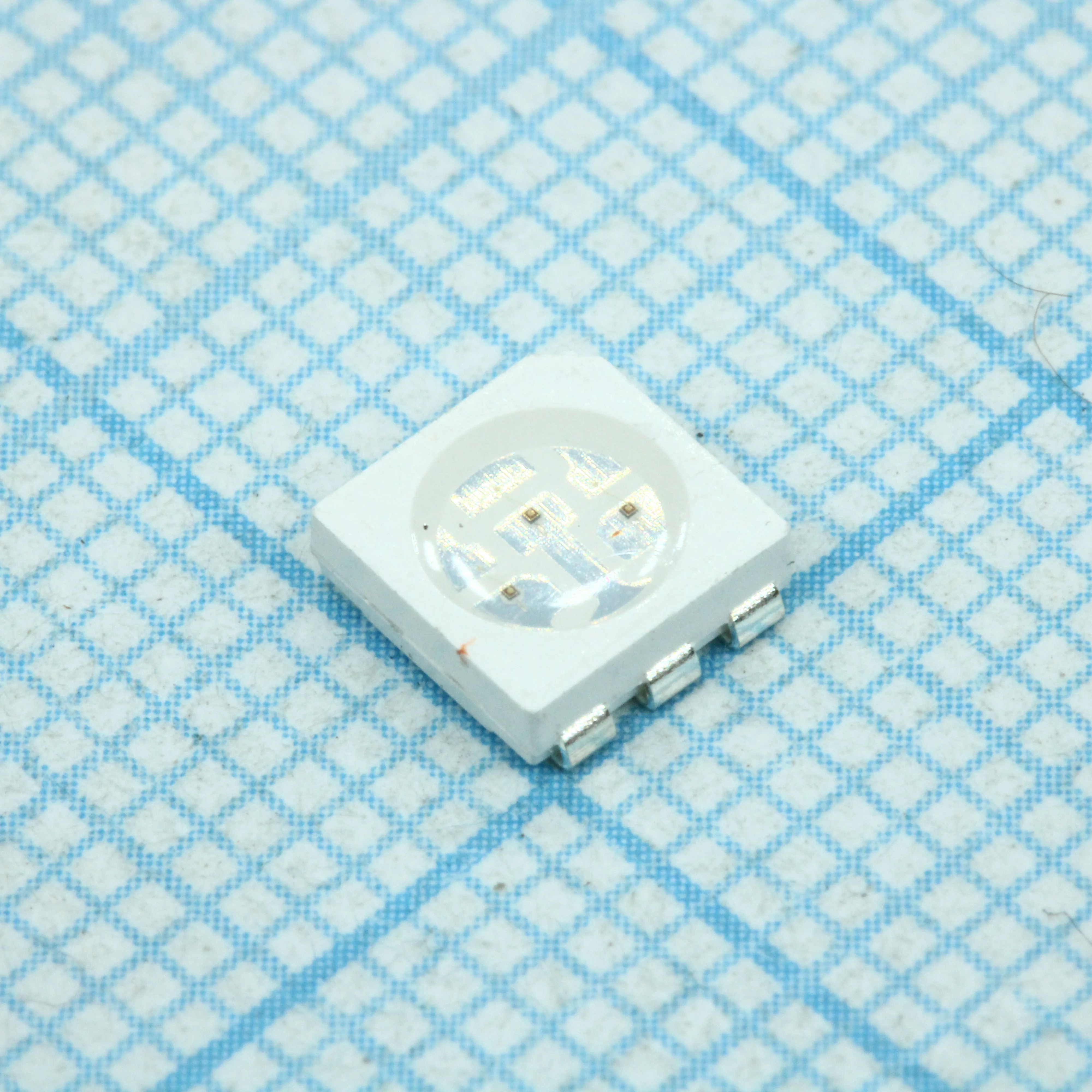 FYLS-5050UR3C - Светодиод smd 5х5мм/красный/625нм/2000мкд/прозрачный/120°