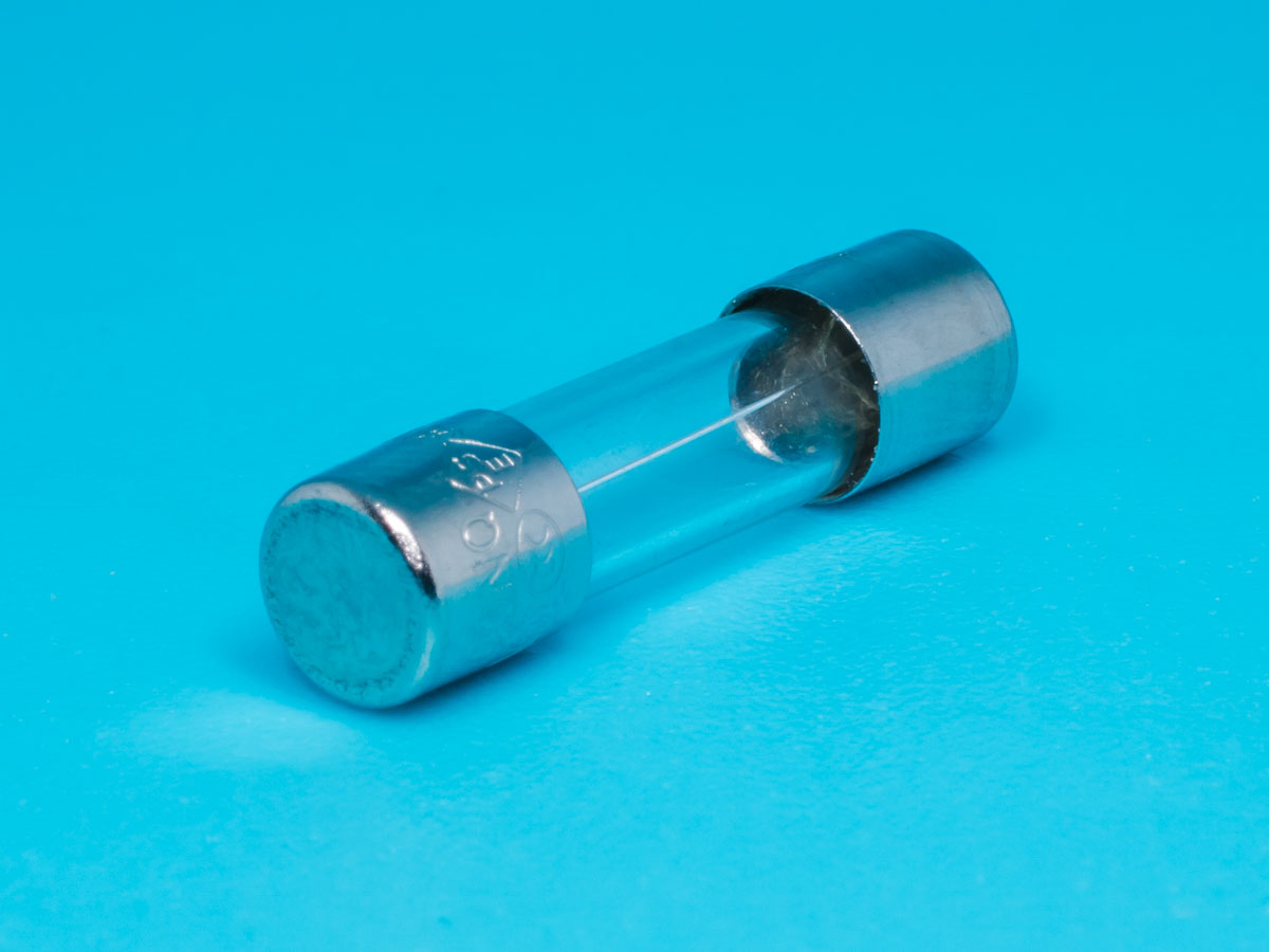 FS-52GF-2.5/250 - Предохранитель 5х20мм, стеклянный, быстрый, 2.5А/250В (GFE)