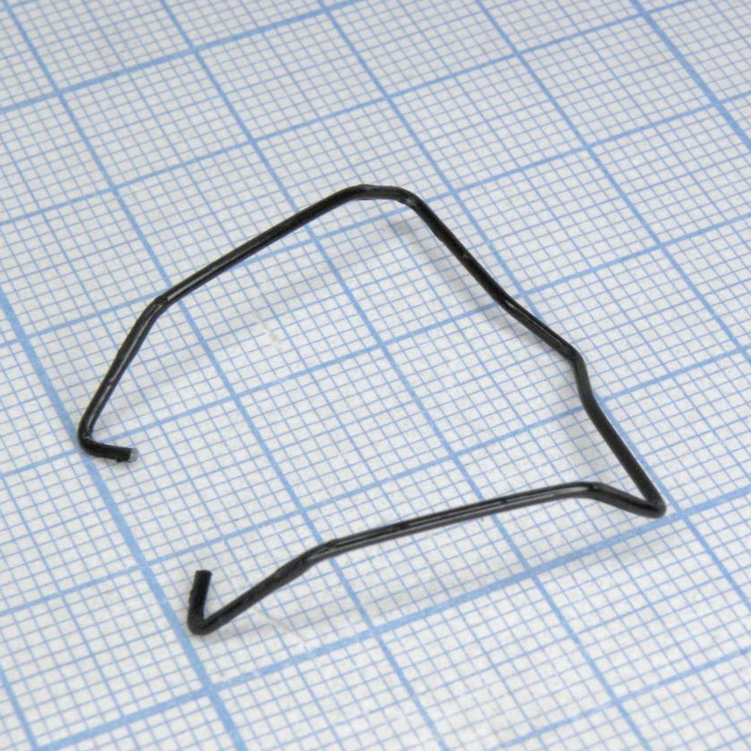 095.51 - Металлическая прижимная скоба для розетки 95.13.3