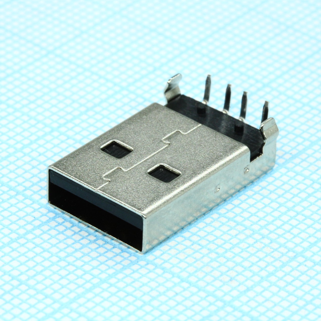 DS1097-BN0 - Разъем USB тип A; THT; вилка угловая 90°