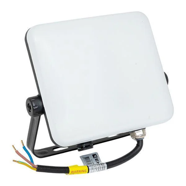 Прожектор светодиодный СДО-4003 30 Вт 4000К IP65 с равномерной засветкой LUMA