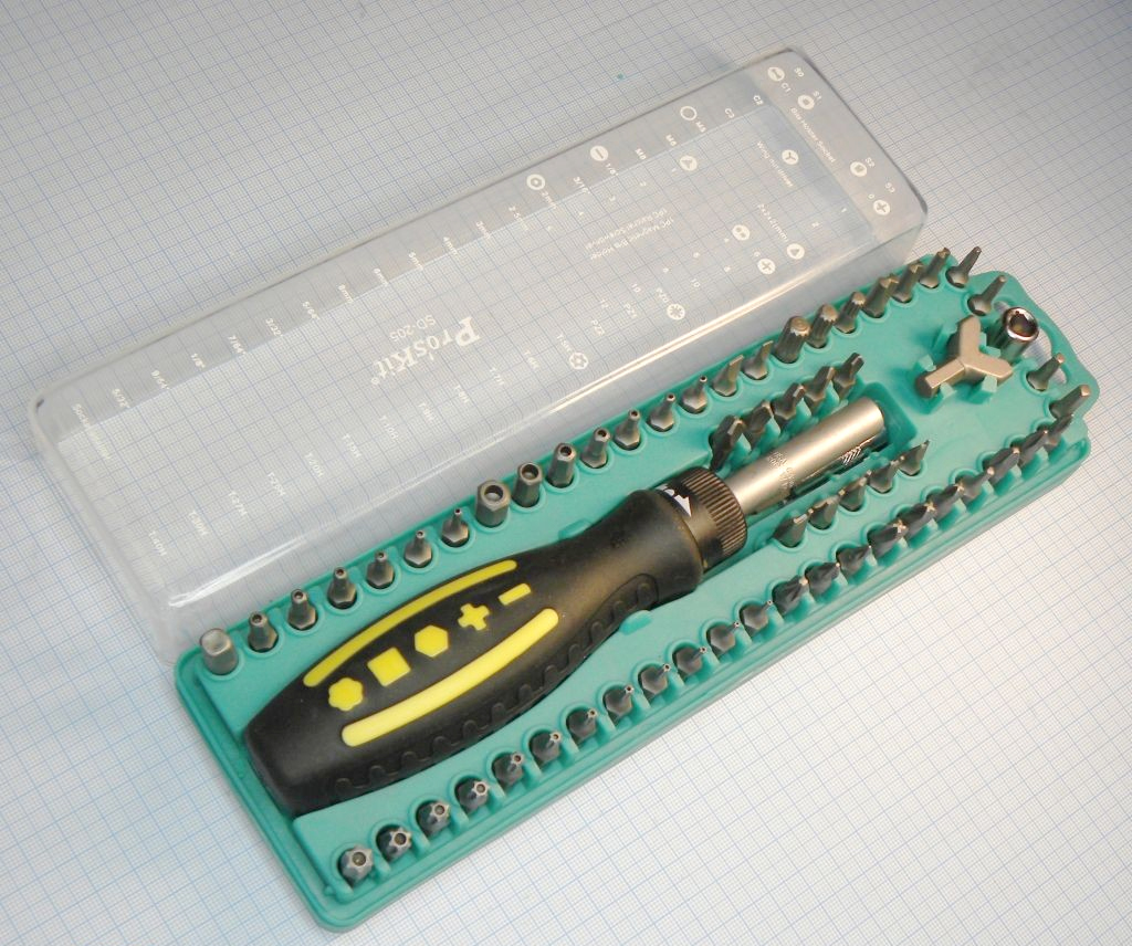 SD-205 - Отвертка-трещотка с 58 сменными насадками практически всех типов