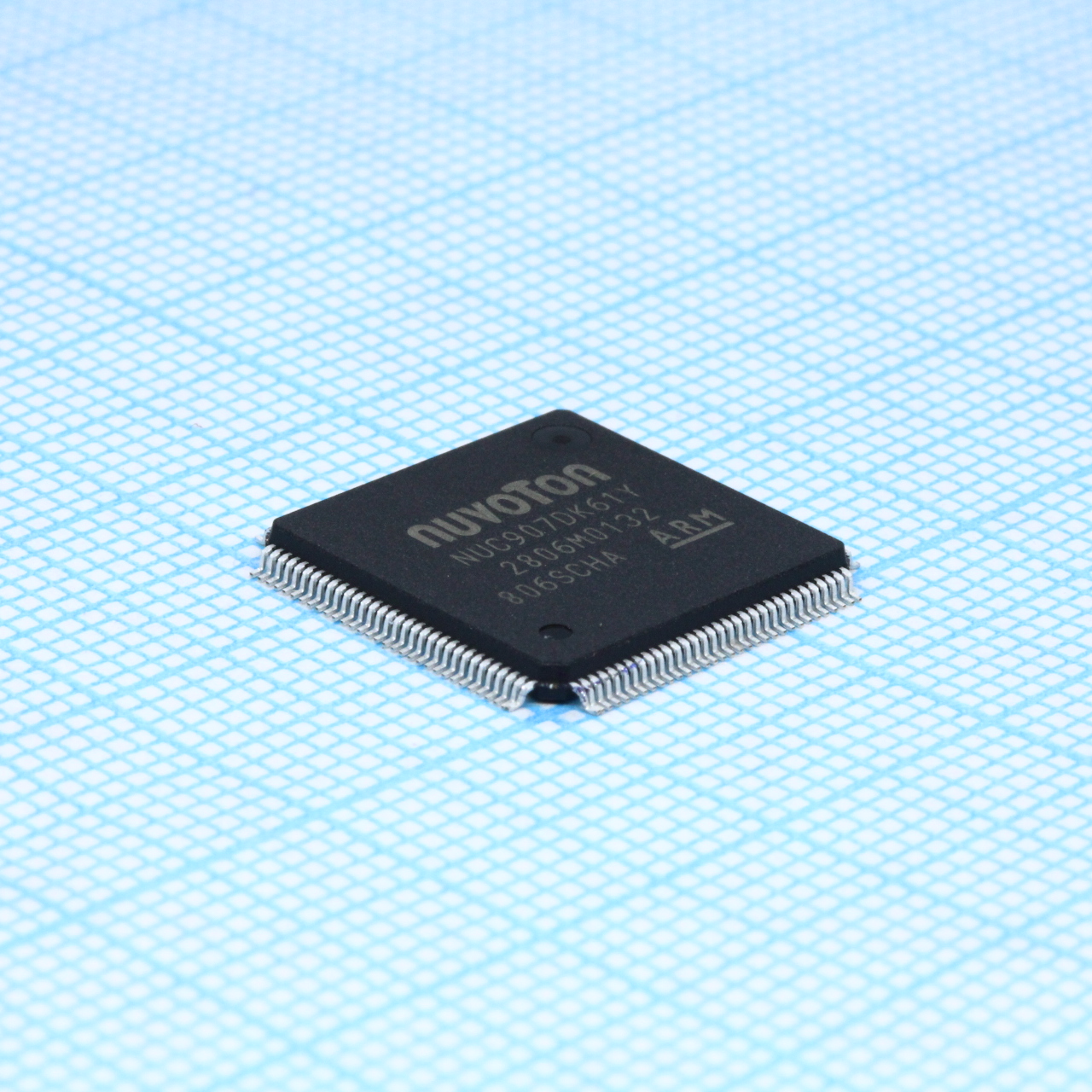 NUC907DK61Y - Микроконтроллер ядро ARM9 ОЗУ 64 МБ с возможностью установки ОС Linux