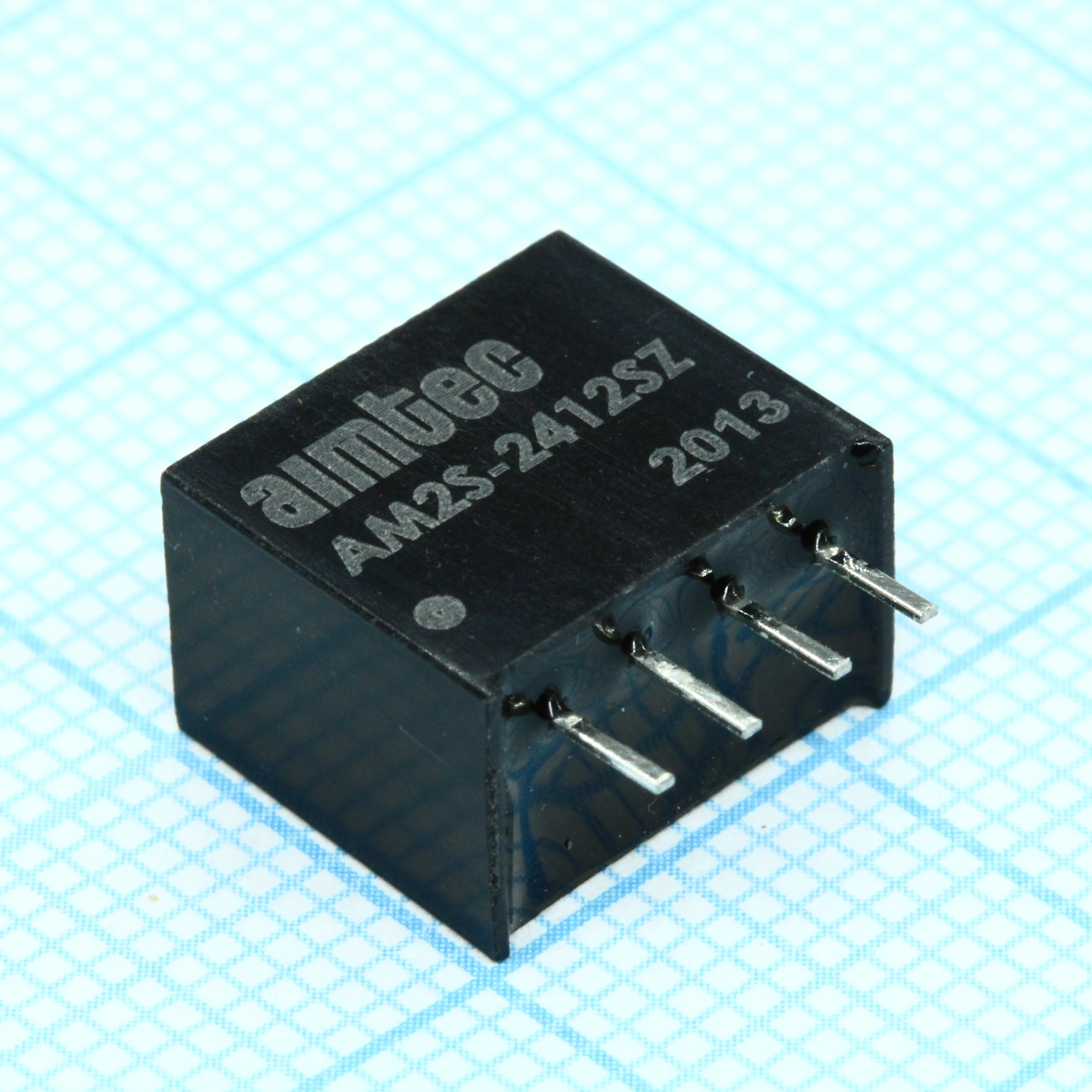 AM2S-2412SZ - DC/DC, 2Вт, вход 21.6…26.4В, выход 12В/0.167А, изоляция 1000В DC, КПД 86%, максимальная емкостная нагрузка не более 470мкФ, SIP4, 11.68x7.5x10.15мм, -40…85°C, пластик