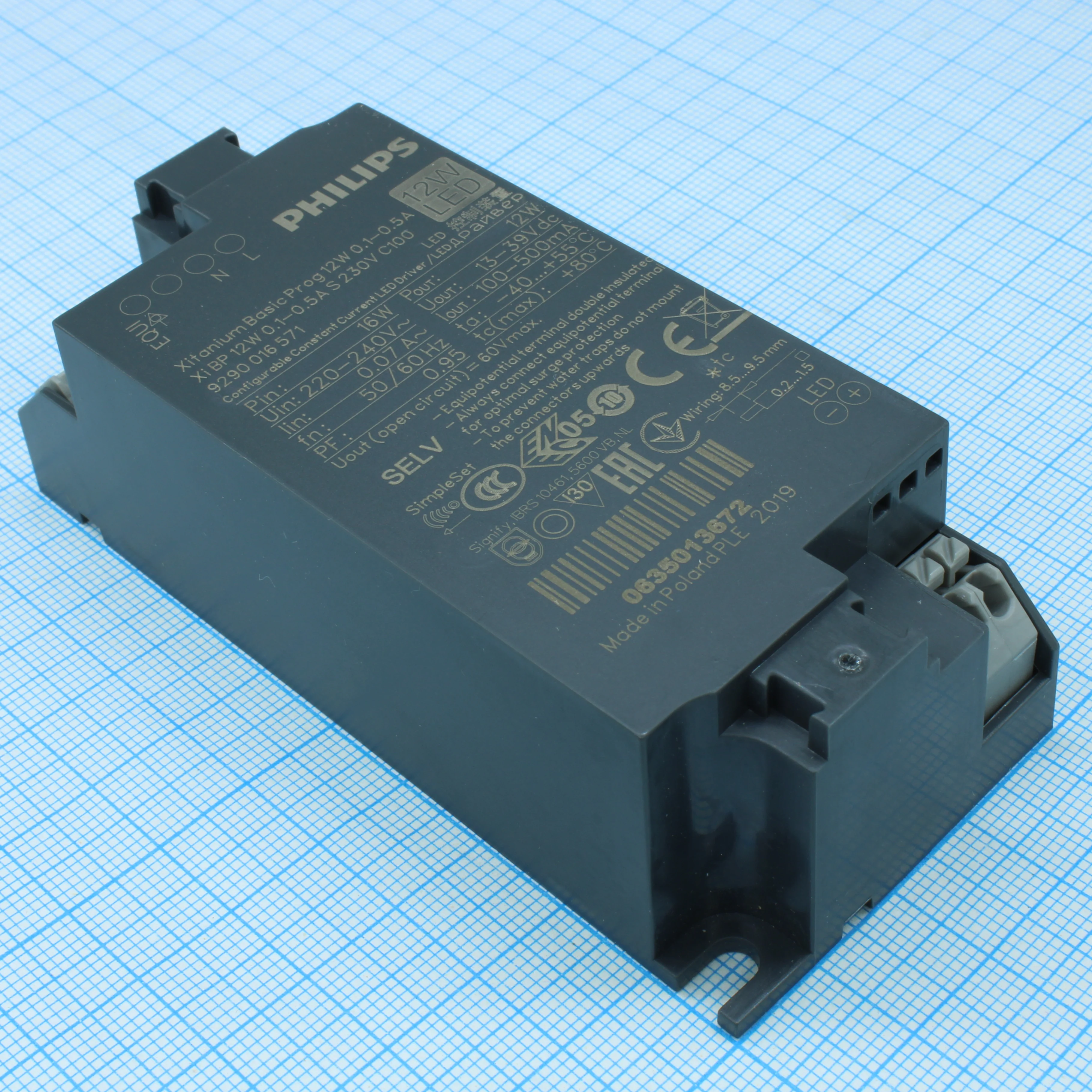 XI BP 12W 0.1-0.5A S 230V C100 - AC-DC LED драйвер уличного применения,  P вых.макс (Вт)-12, Ток вых. мин. 100мА, Ток вых. макс. 500мА,  В вых.(В)-13...39,  Эффективность при полной нагрузке - (%)-81,  SimpleSet, Длина (mm)-97.2,  Ширина (mm)-43.2,  Высот