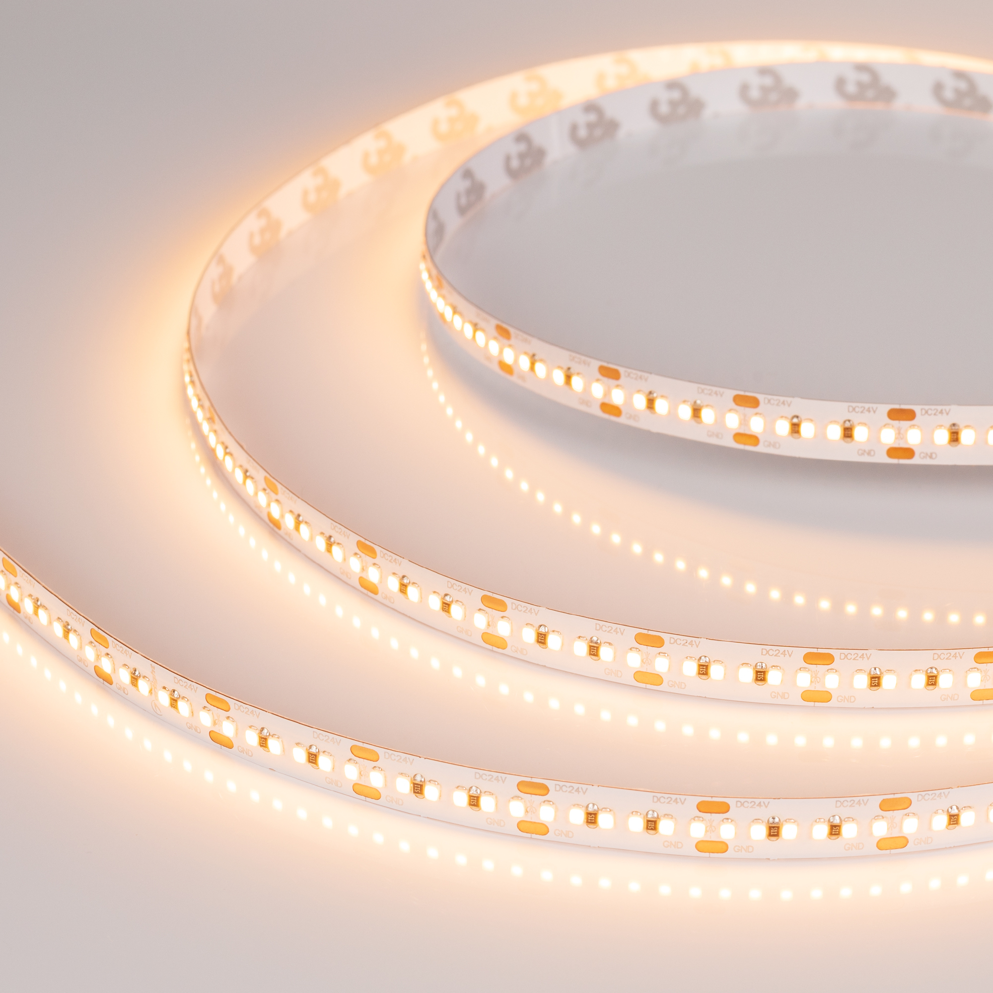 Лента MICROLED-M300-8mm 24V Warm3000 (8 W/m, IP20, 2216, 5m) 023559(2) - Светодиодная лента MICROLED-M300, открытая. Светодиоды 2216, 300 шт/м (1500 шт на 5 м), белая плата, ширина 8 мм, скотч 3M. Цвет ТЁПЛЫЙ 3000 K, цветопередача CRI>90, угол 120°. Питан