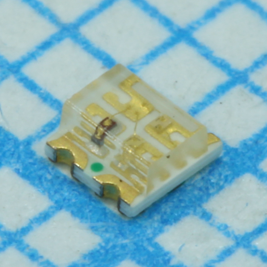 QBLP600-RGB-2897 - Светодиод SMD трехцветный синий/зеленый/красный автомобильного применения 4-Pin Chip 0606 лента на катушке